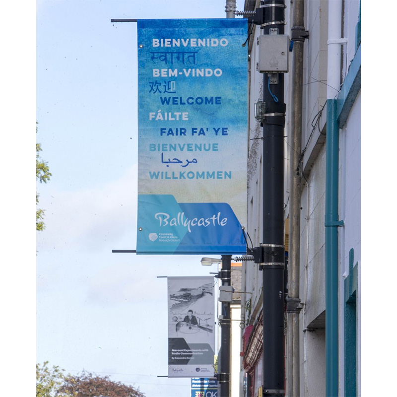 Fahnenmast (Luxus-Halterungen – federbelastet / Windauslösehalterung) 10