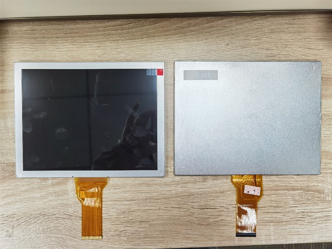 InnoLux 8 インチ 800x600 TN TFT LCD スクリーン EJ080NA-05B | Bestar