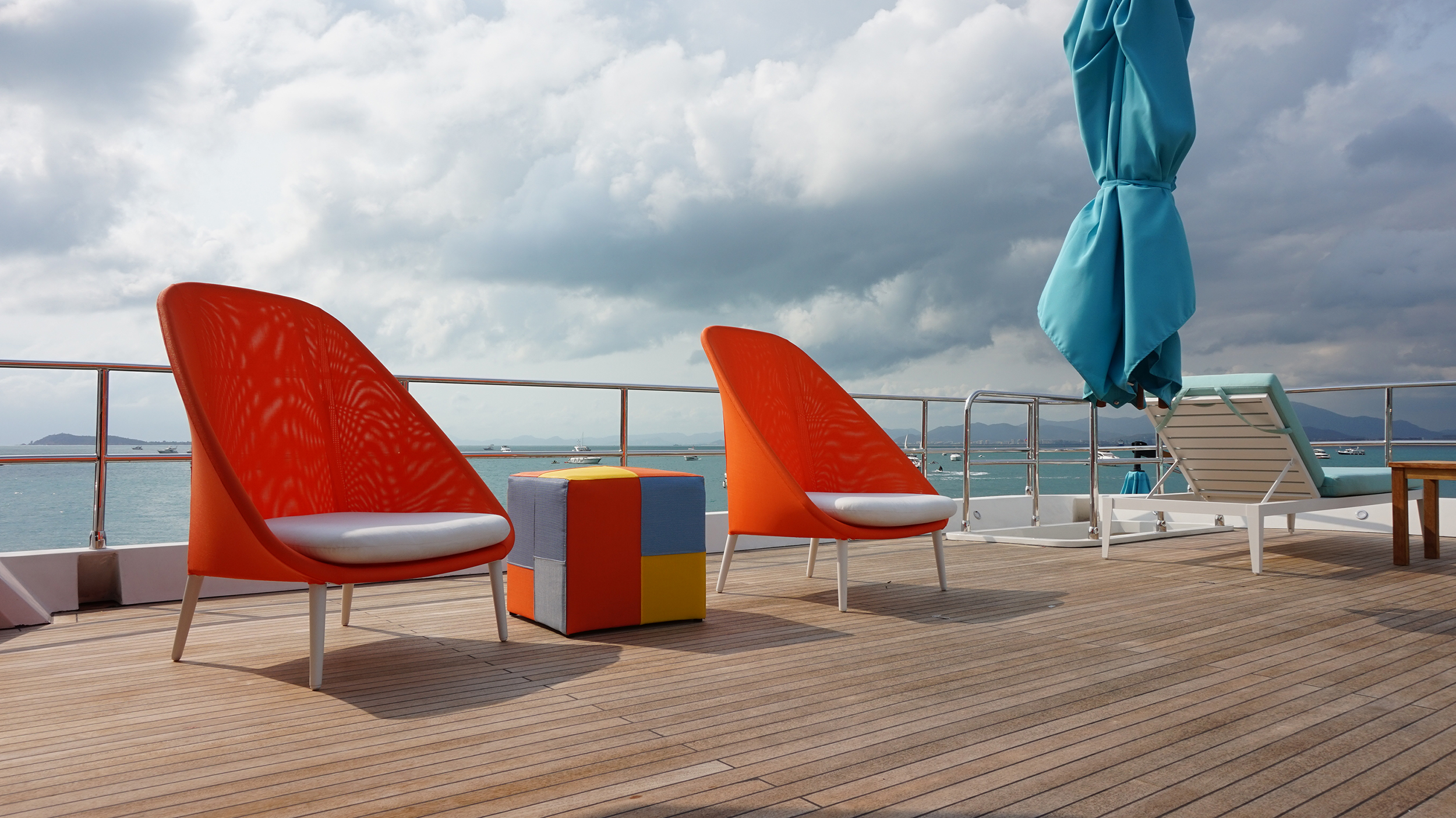 Garden Patio Couches Aluminum Frame and Fabric Coffee Table