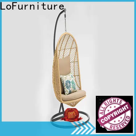 Outdoor Hanging Chair hanging 1