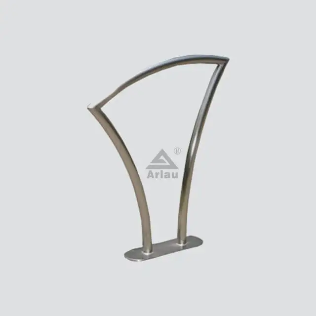 Personalización de la rejilla para bicicletas de acero del parque 1