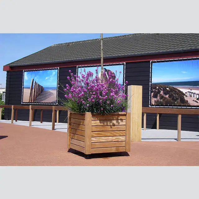 Custom made flowerpot 1