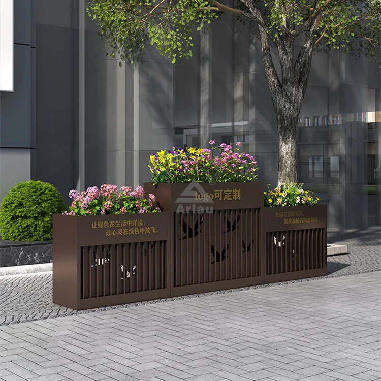 Valla de hierro combinada con jardinera para exteriores 1