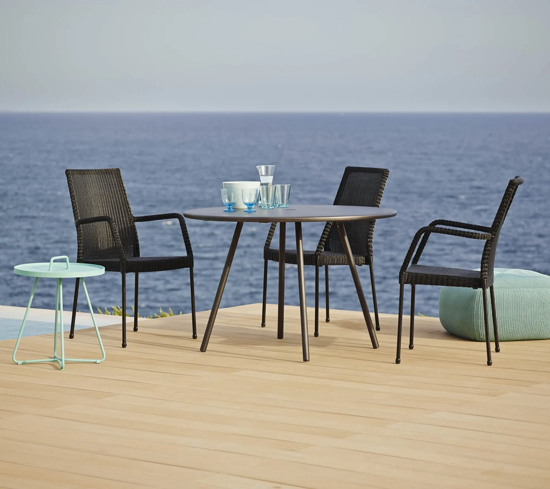 stackable rattan garden chair 1