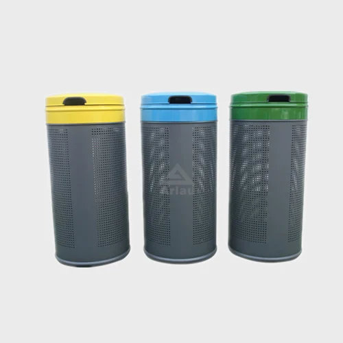 Outdoor metal trash bin with lid 1