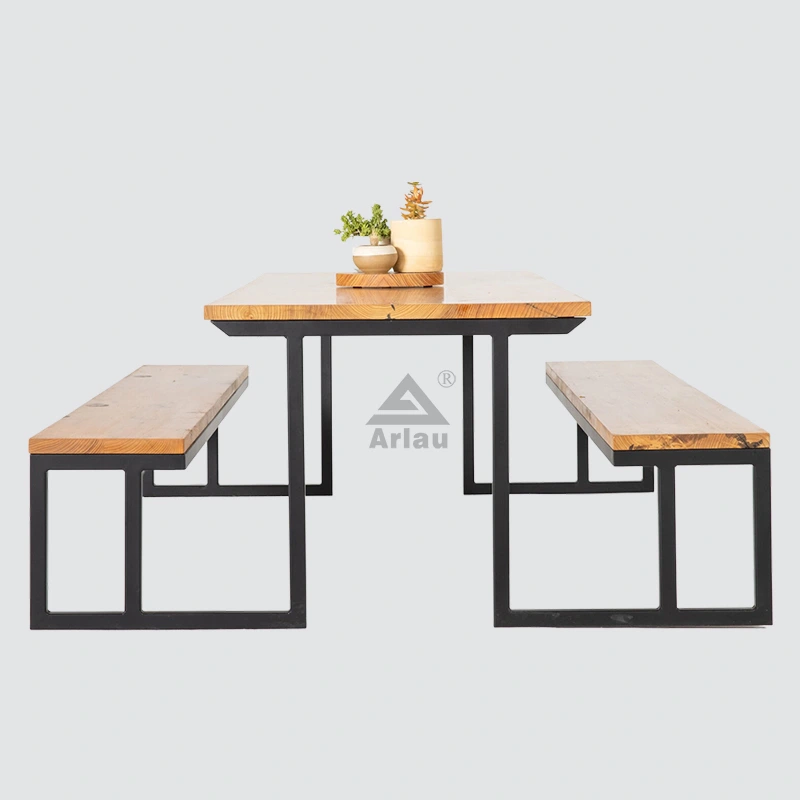 Juego de mesa de comedor informal moderno al aire libre 1