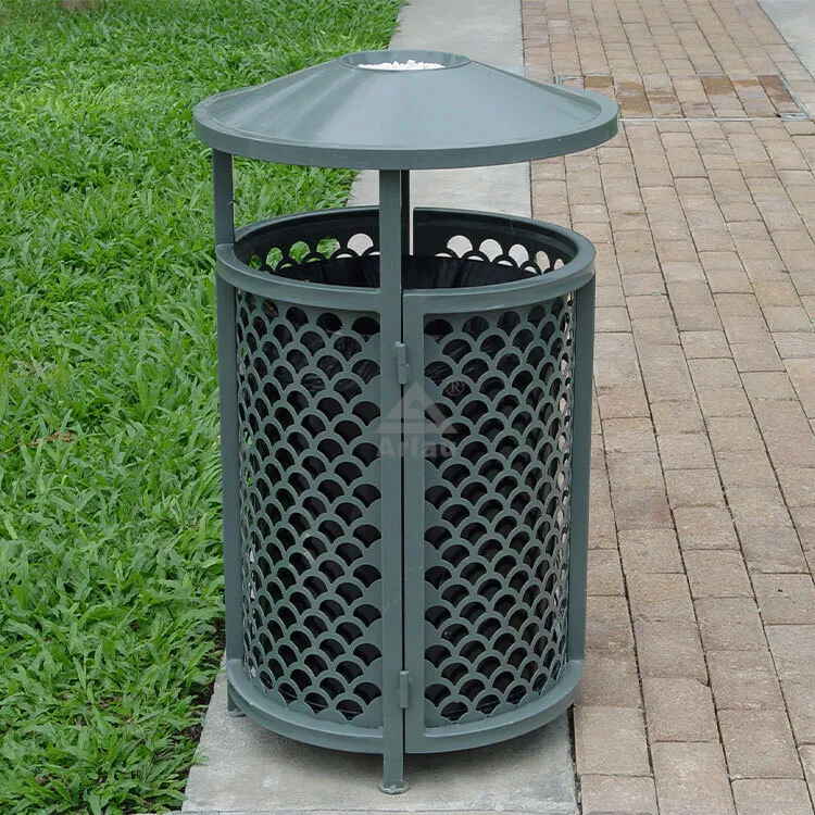 Garden metal mesh rubbish bins 1