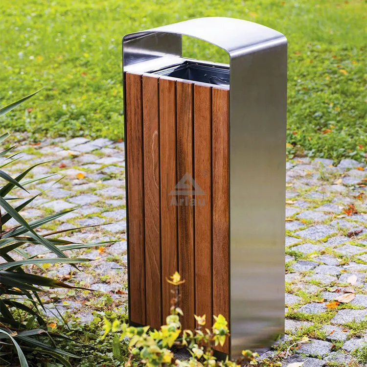 Bote de basura de madera y metal para exteriores 1