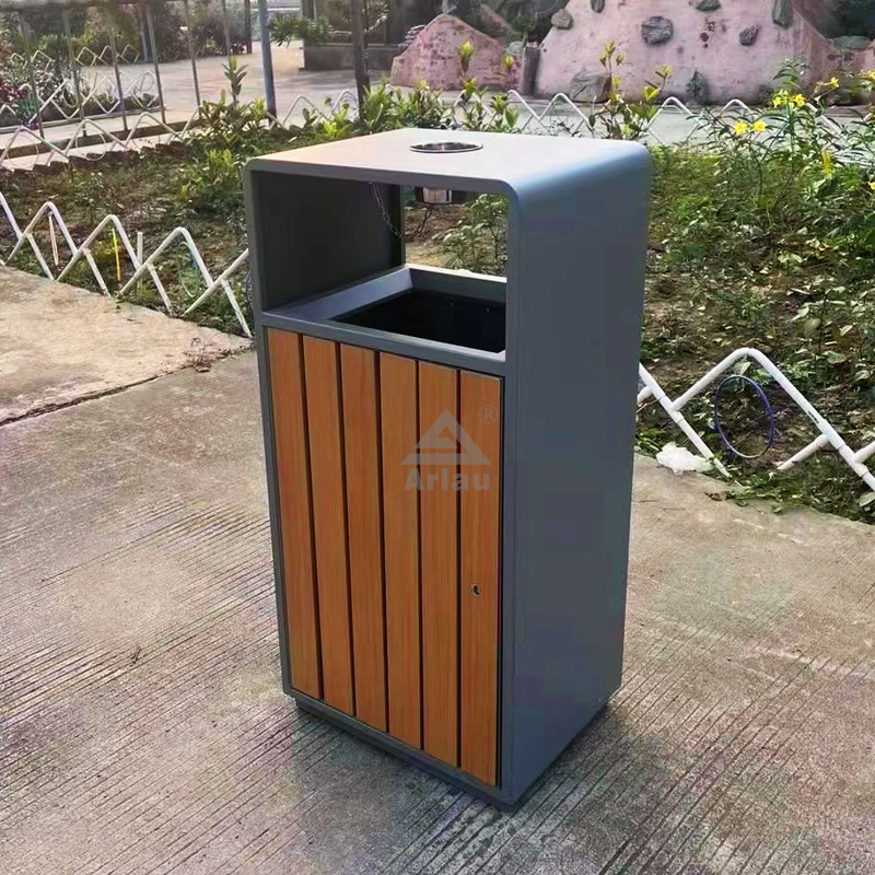 Fuera de la basura de madera. 1
