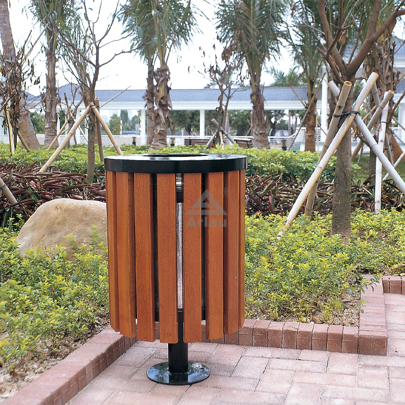 Outdoor Plastic Wood Waste Bin 1