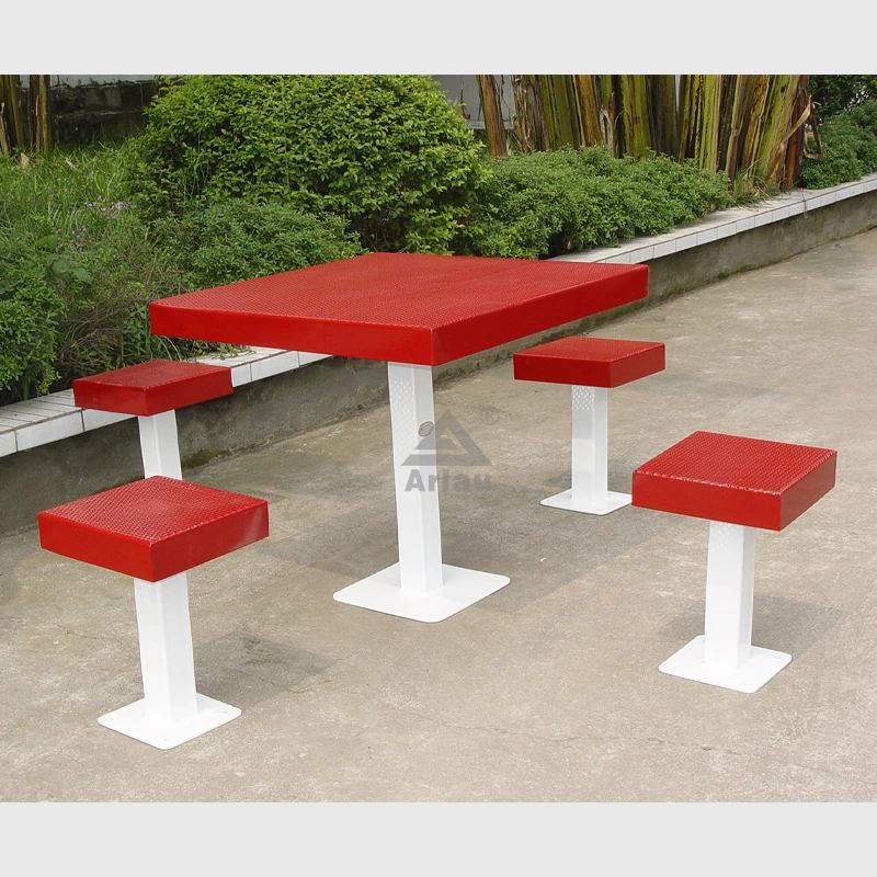 Park square base plastisol picnic table 1