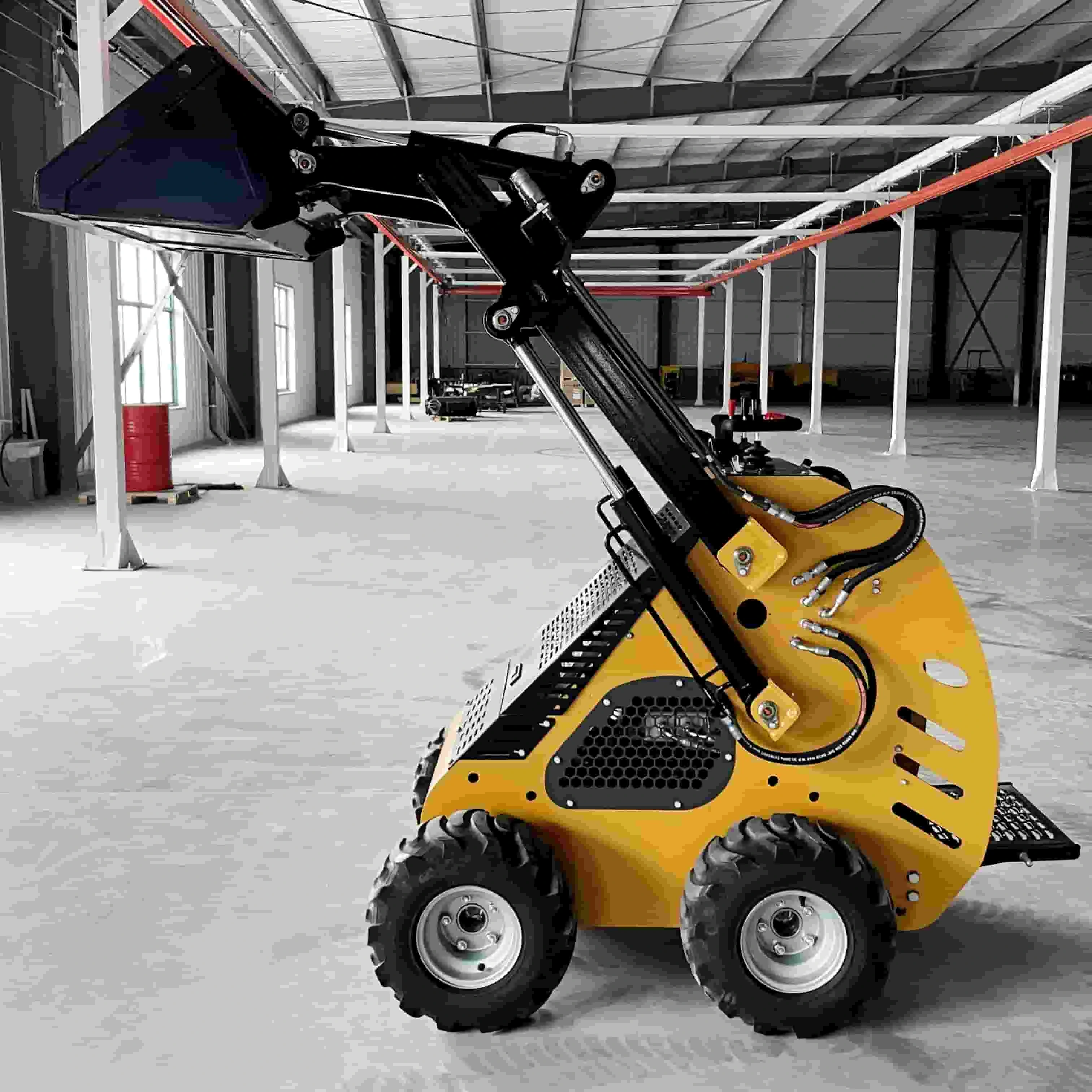 Minicarregadeiras FY700J 1