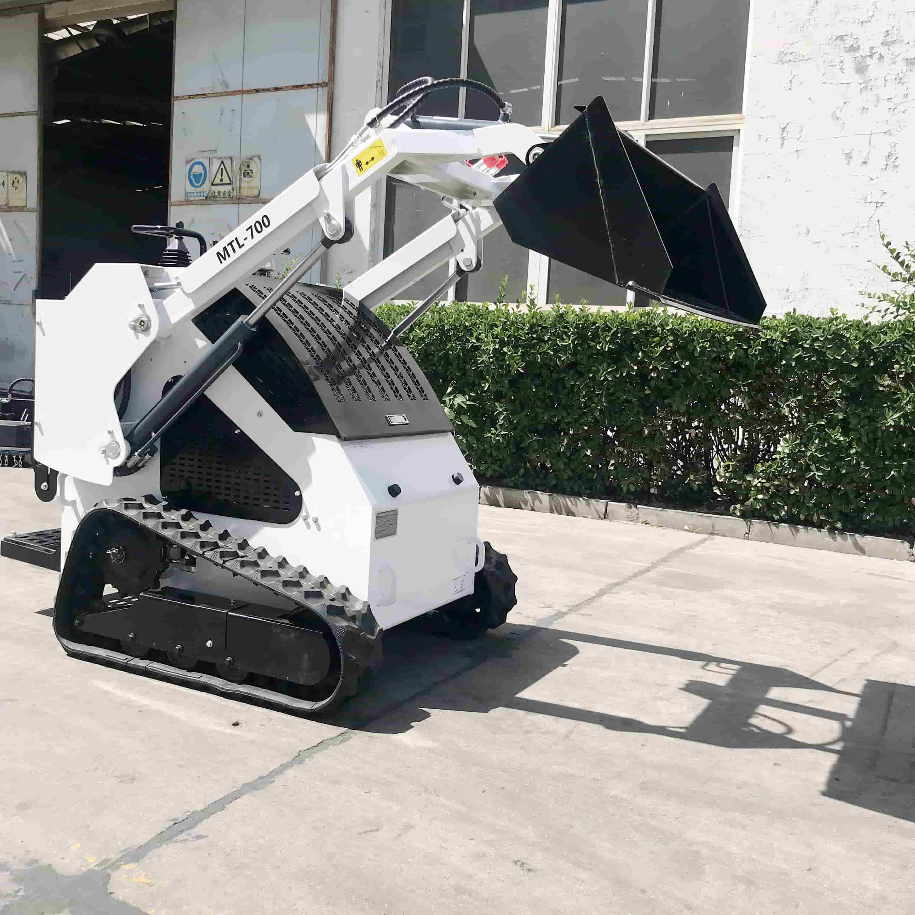 Mini chargeuses compactes FY700R 3