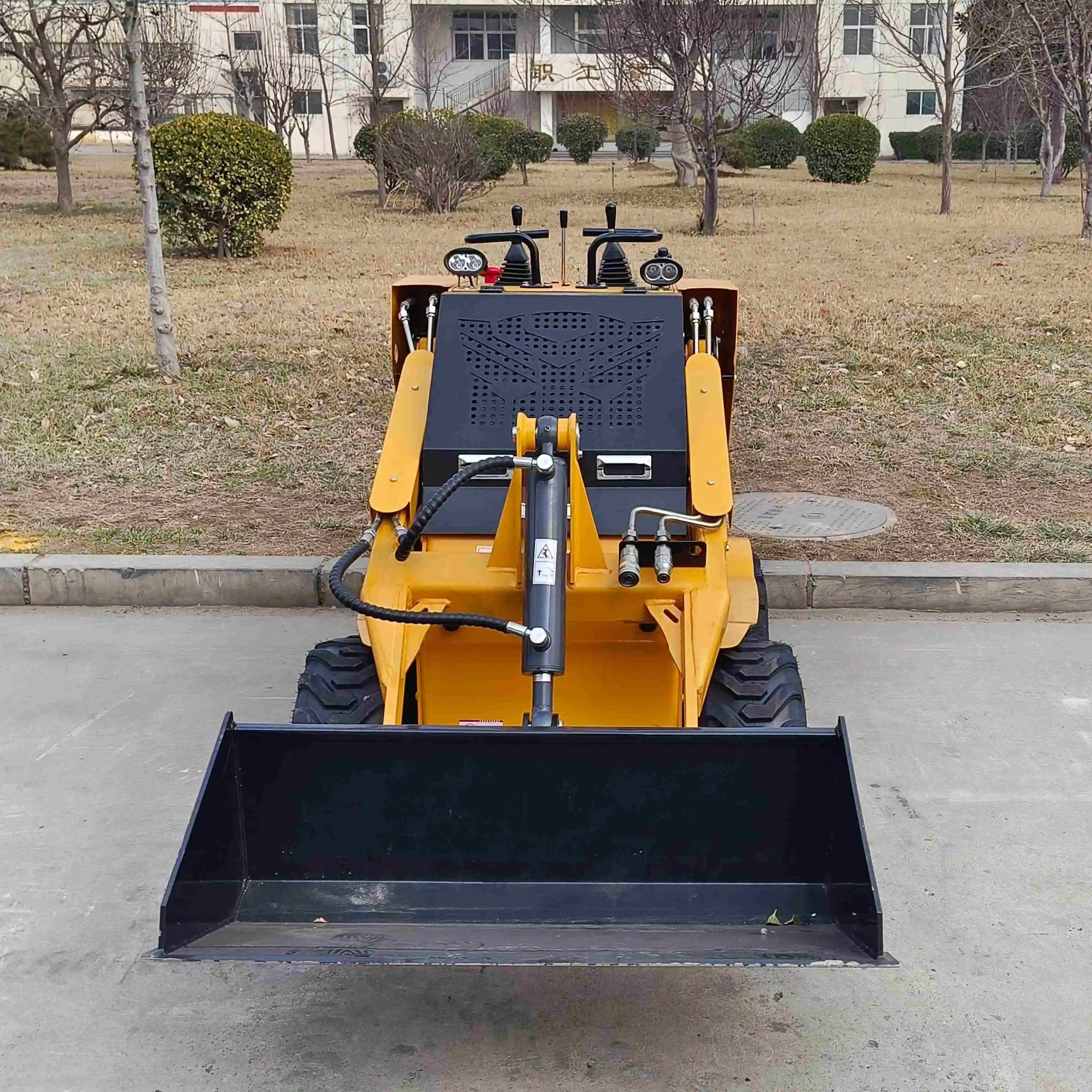 Mini Skidsteer for Sale FY600 Wholesale - Fullwin Machinery 6