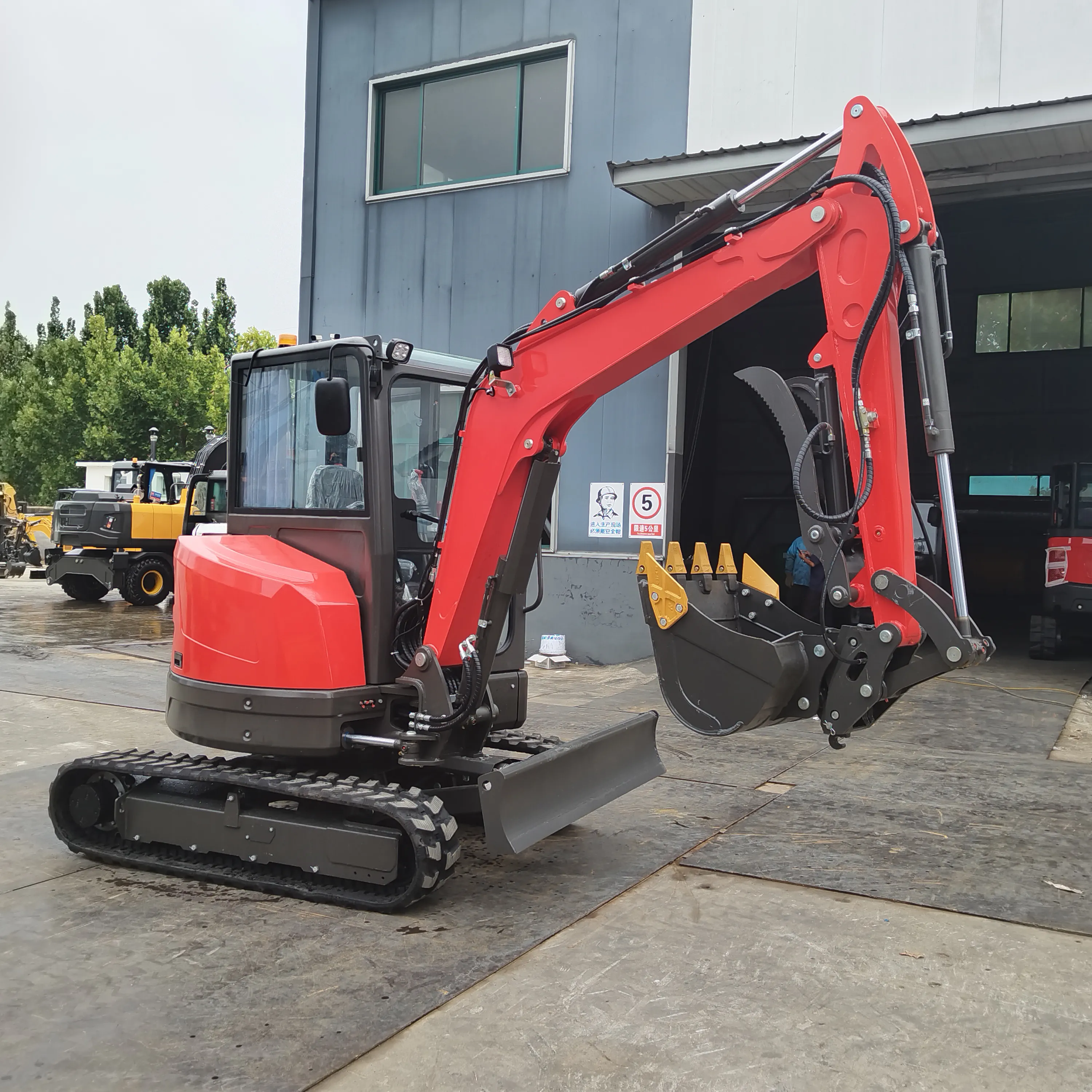 Small Excavator Supplier Blue by Fullwin Machinery 4