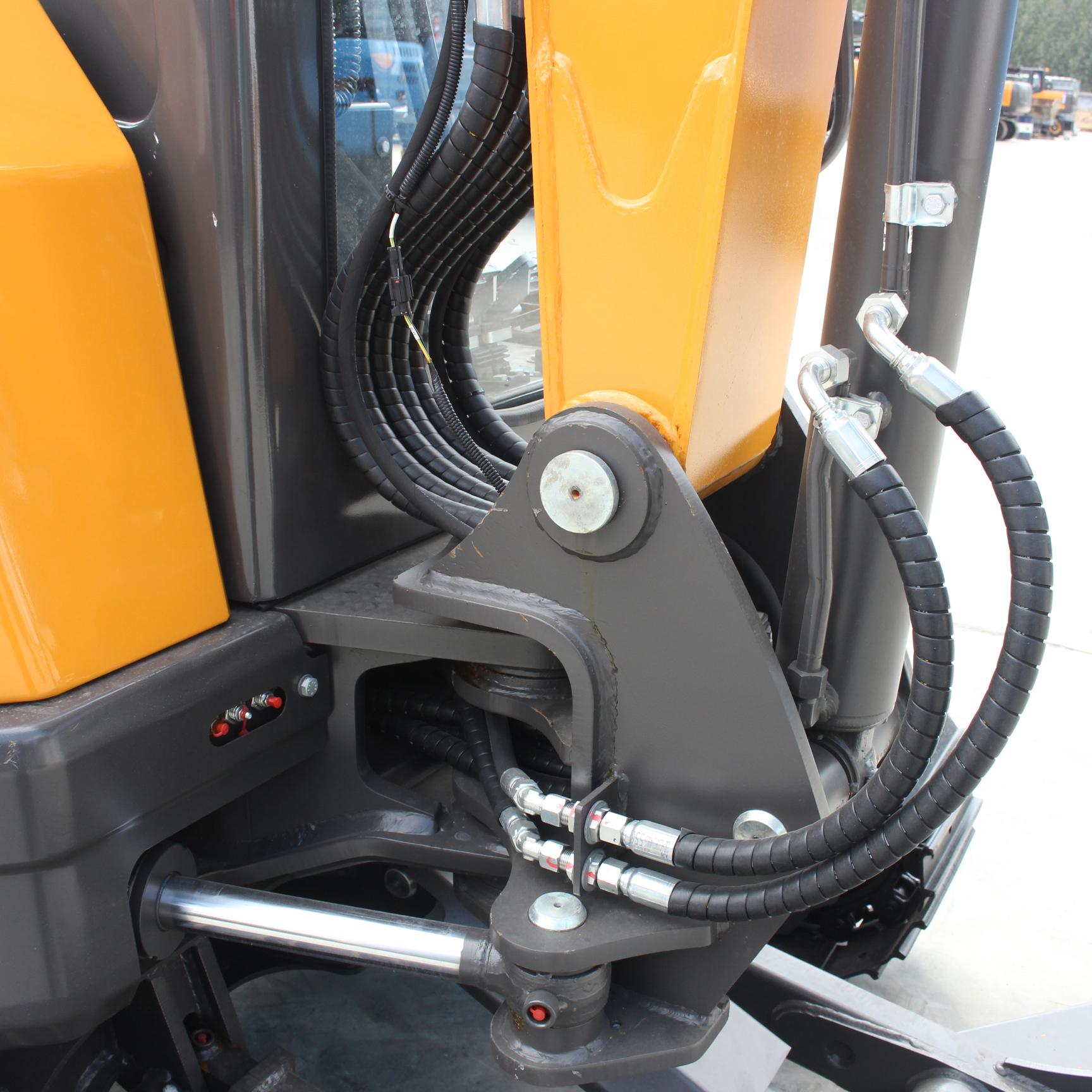 Pelle compacte pour la construction – Machine puissante, durable et polyvalente 6