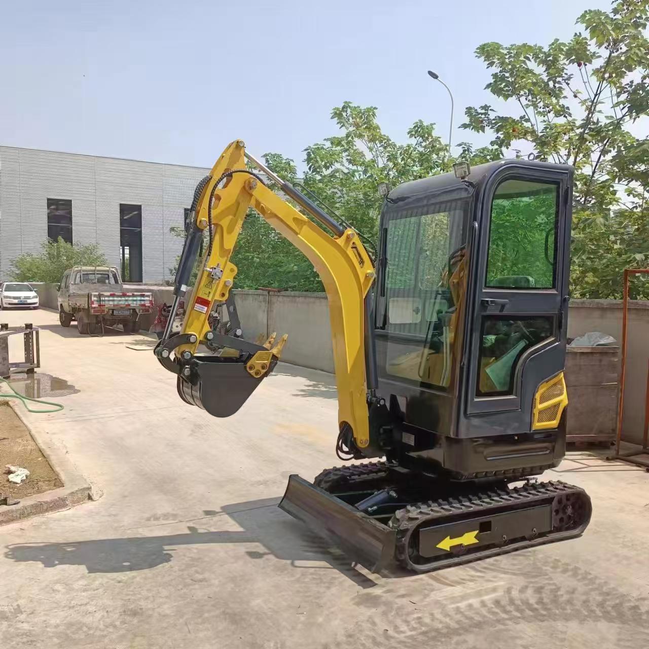Free Shipping Mini Excavator FW20N 4