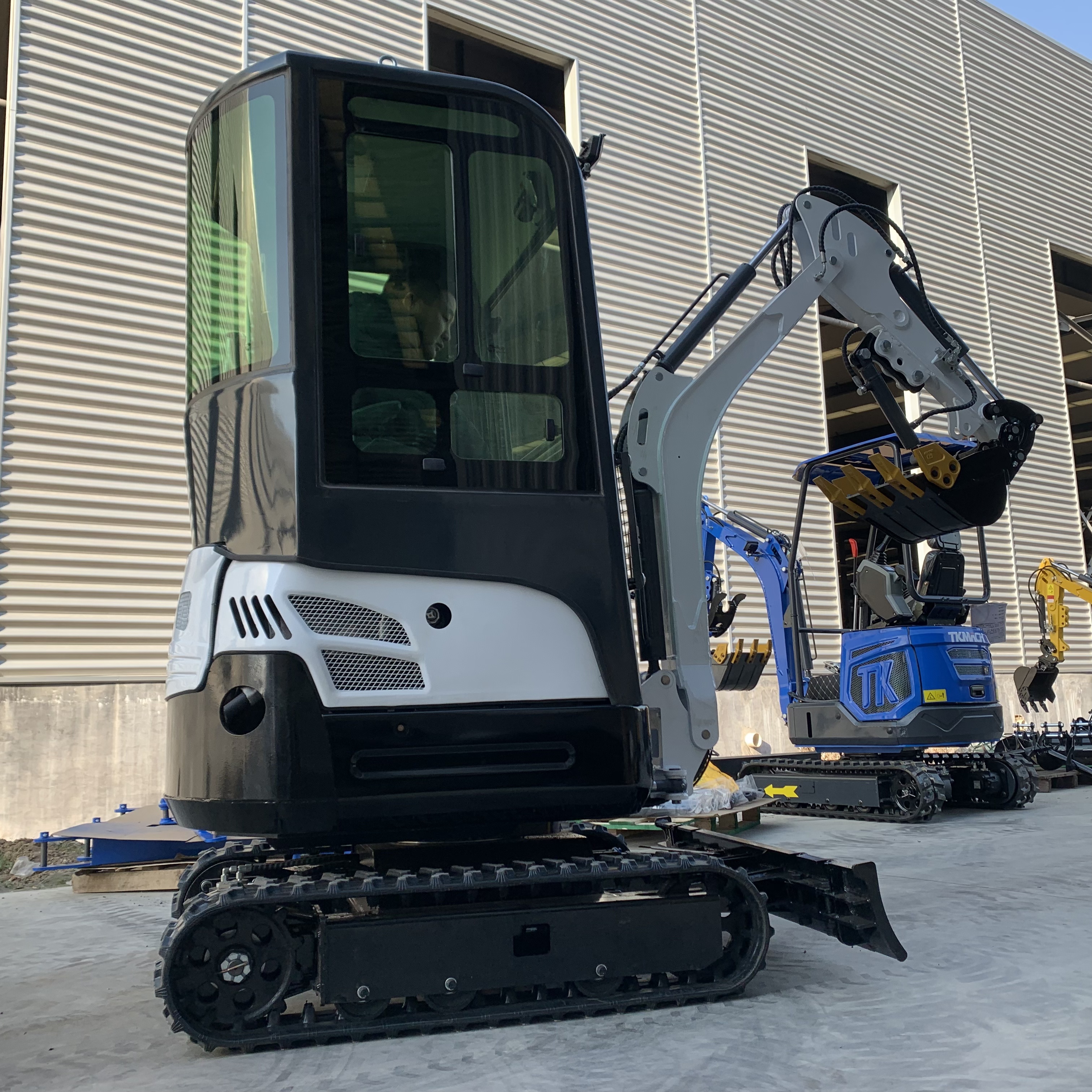 High-Quality Mini Excavator FW15N 1.5ton Fullwin Machinery 2