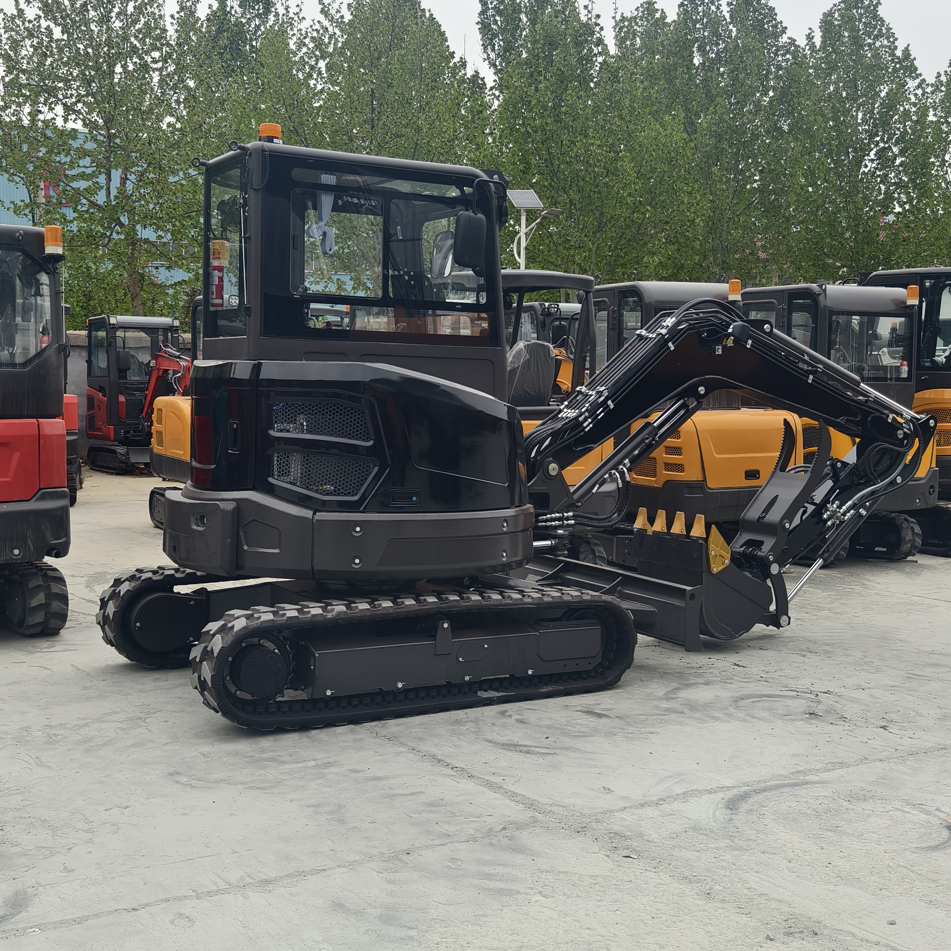 Pelle chenillée de 4 tonnes de haute qualité pour l'exportation et les chantiers de construction 7