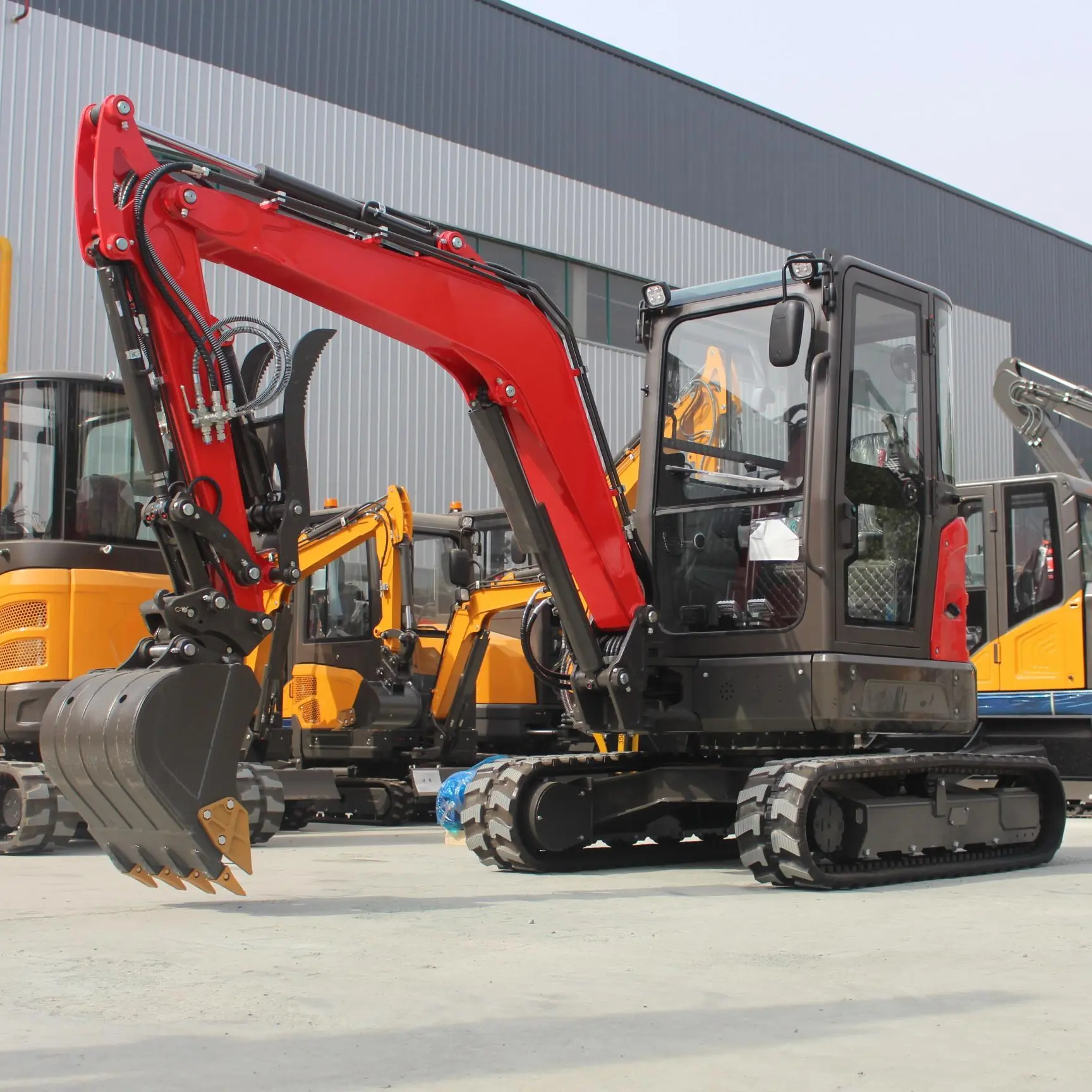 Industrial Machinery 4Ton Bagger Construction Forestry Excavators Machines Earthmoving Machinery Small Excavator Prices 1