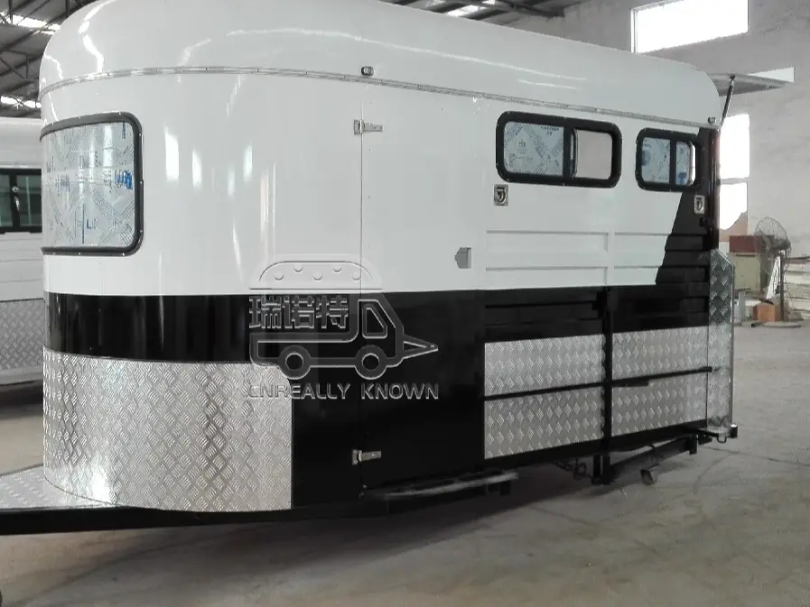 Best Large Food Trailer Company 7