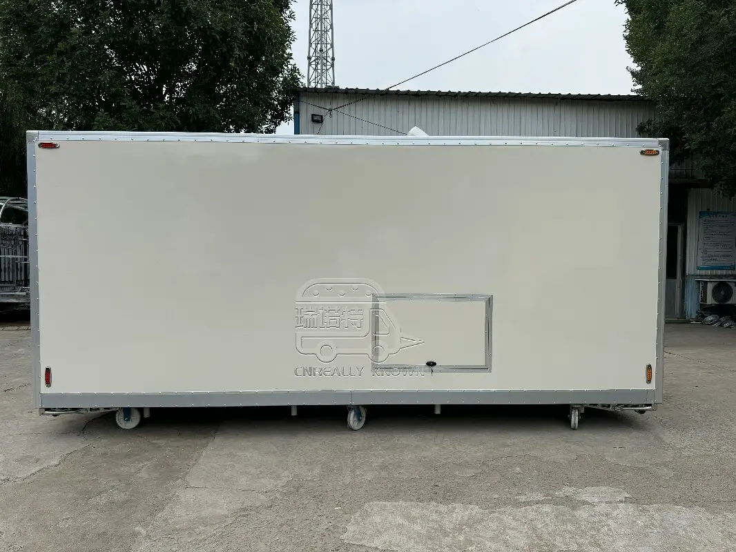 Mobiele foodtrailer - - Echt bekend 3