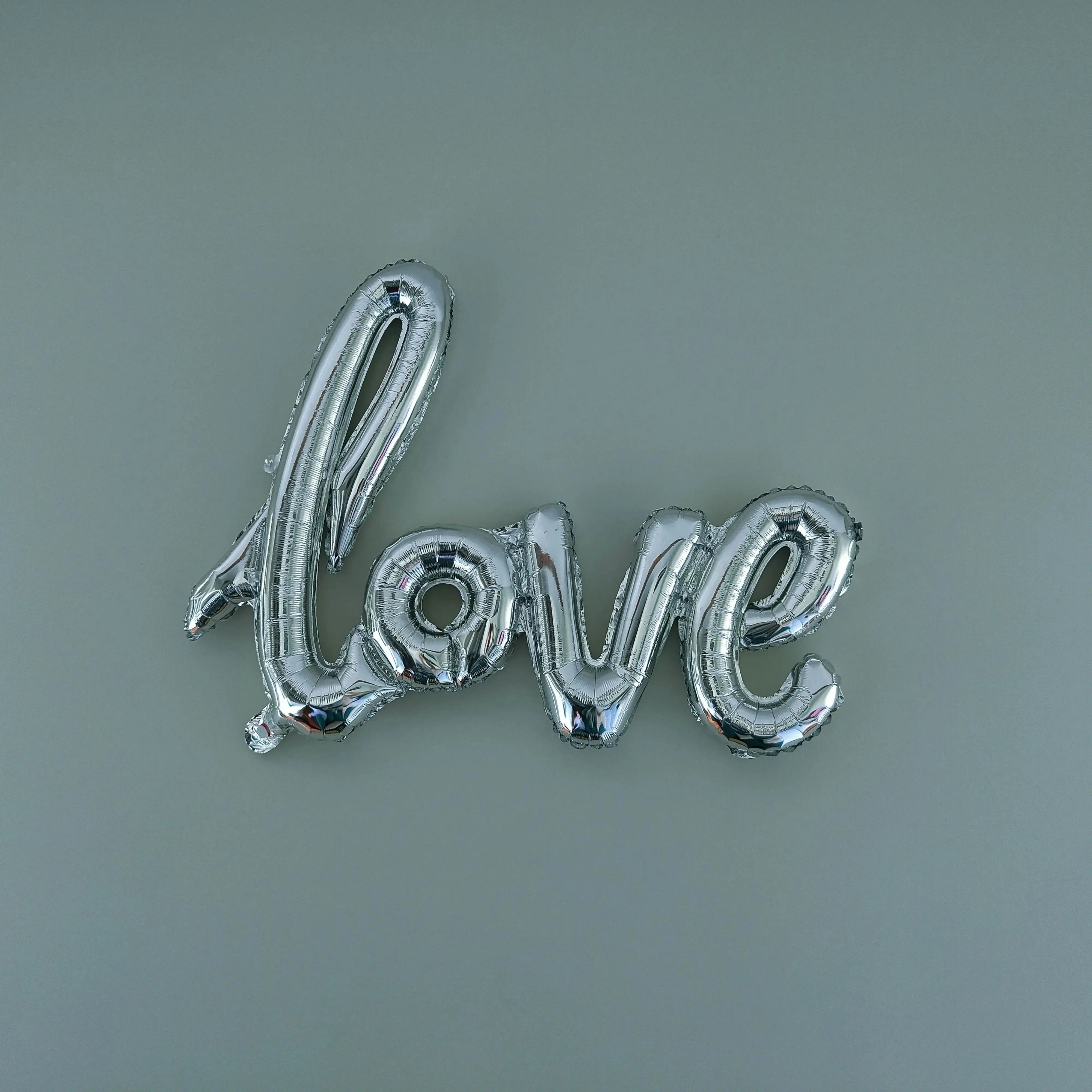 Balão Magic Lights Silver Love para o Dia dos Namorados e Aniversários de Casamento 1