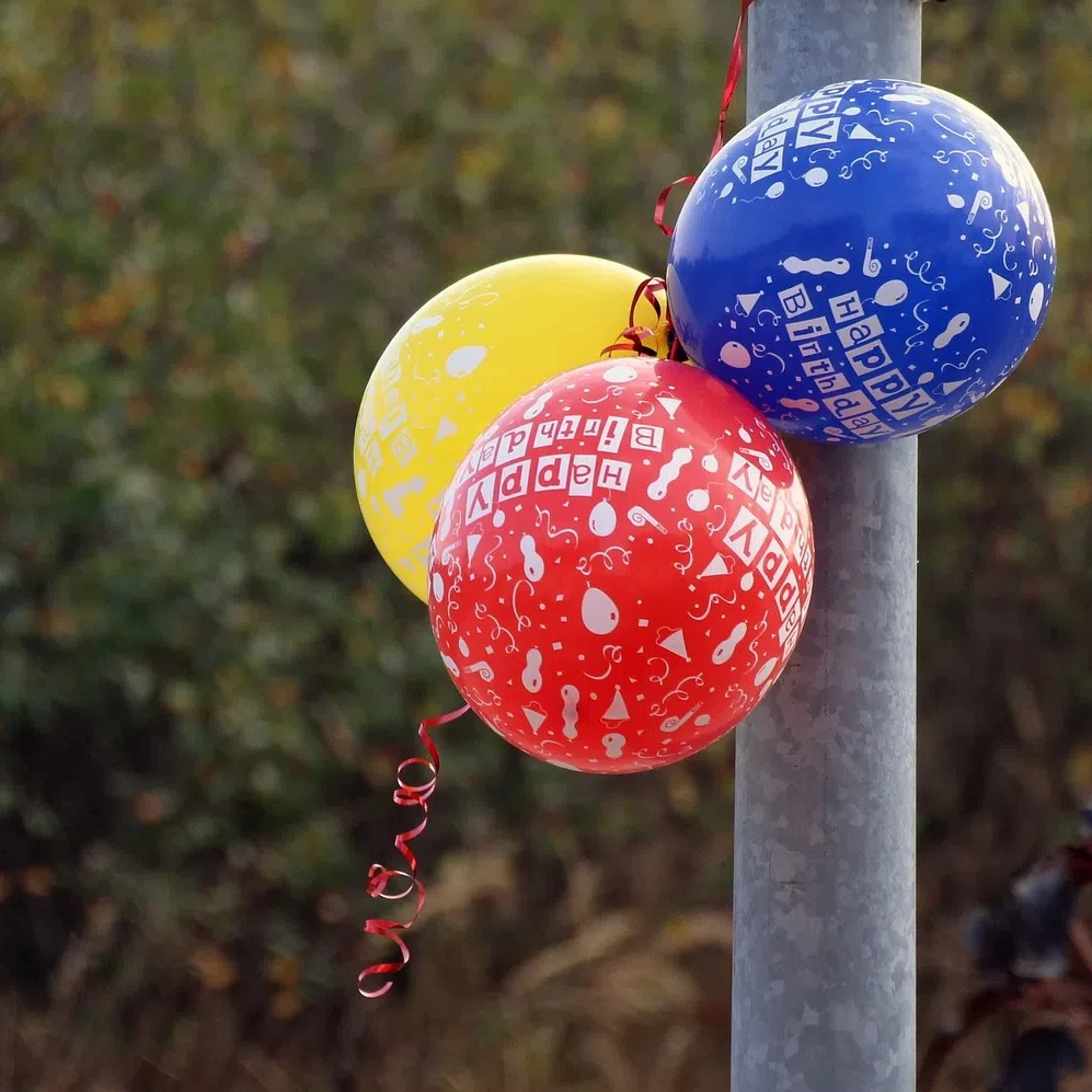 Luci magiche palloncini di compleanno colorati per la ragazza di compleanno per feste 1
