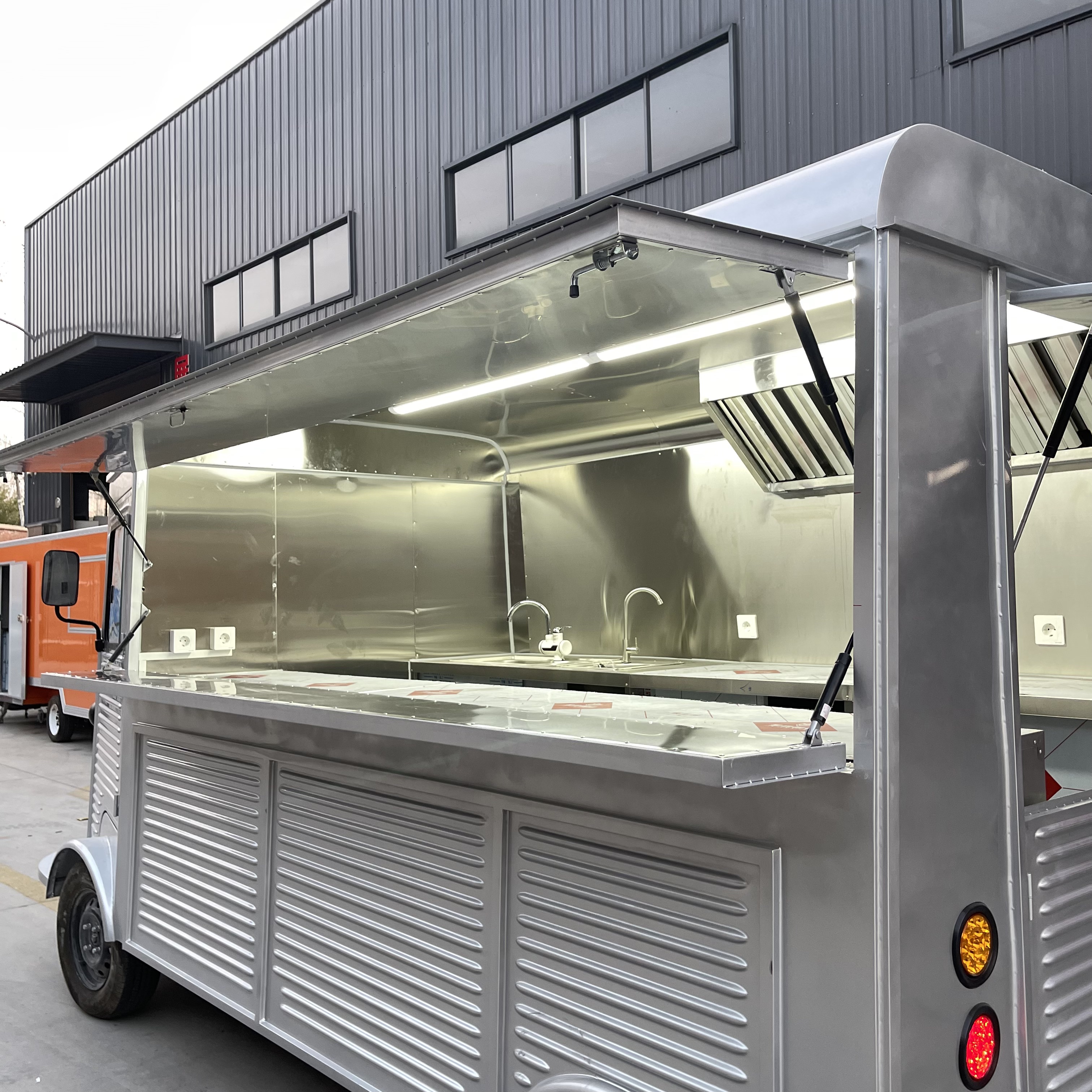 High Quality Catering Trailers Price List 4