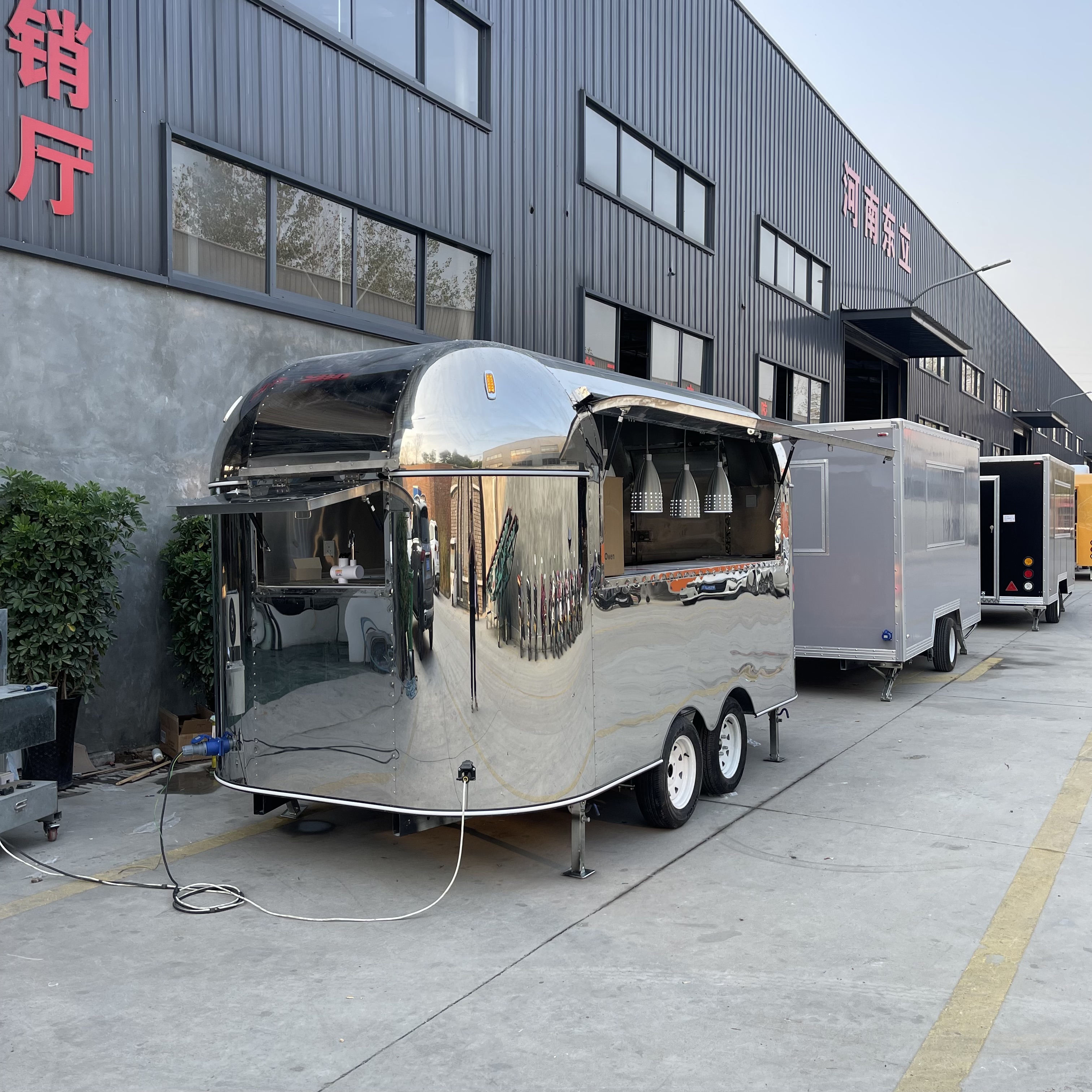 Custom Airstream Trailer Food Truck From China for Food 3