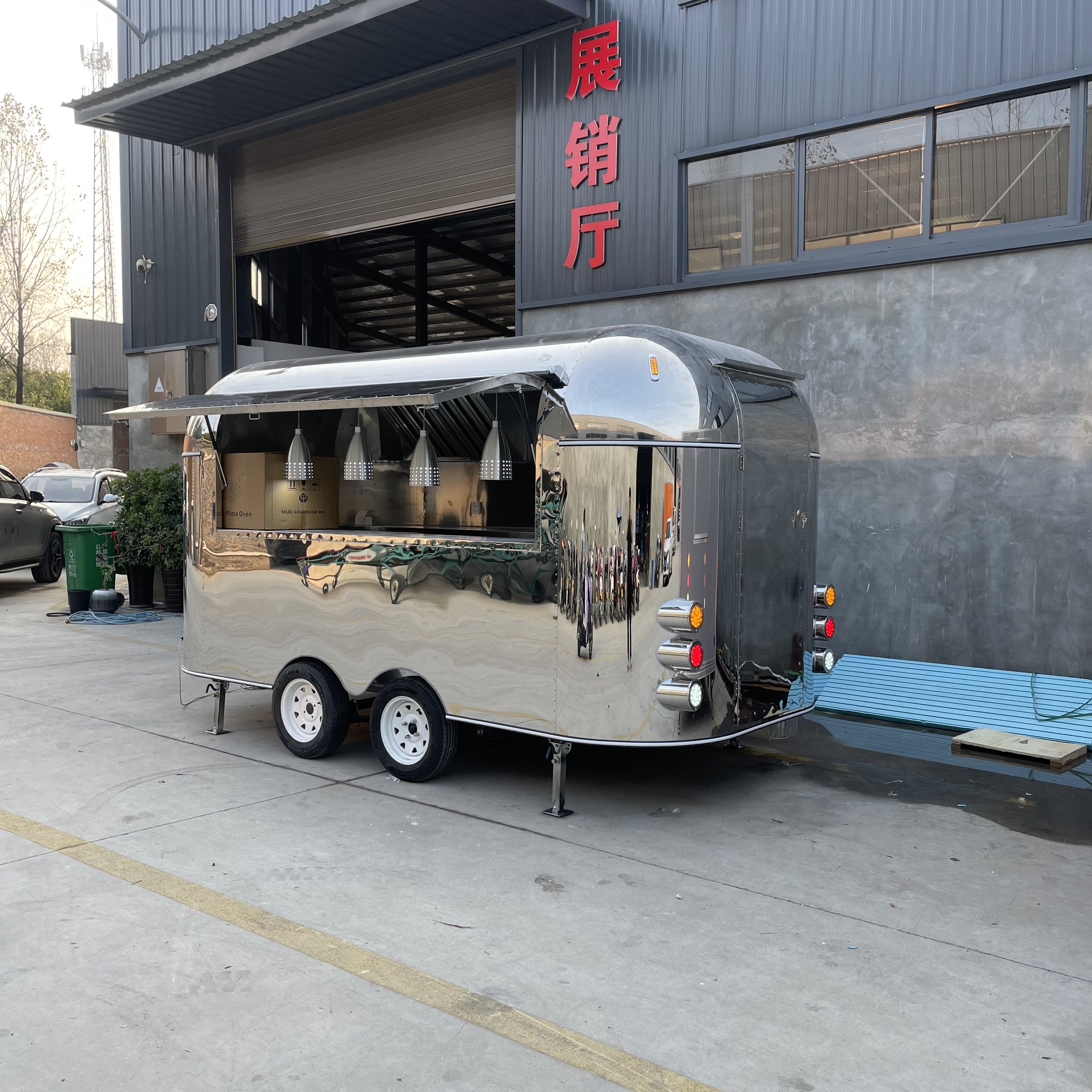 Custom Airstream Trailer Food Truck From China for Food 4