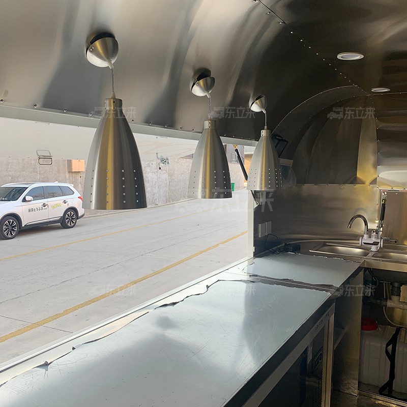 Brand-new white Qingfeng food truck from the factory 8