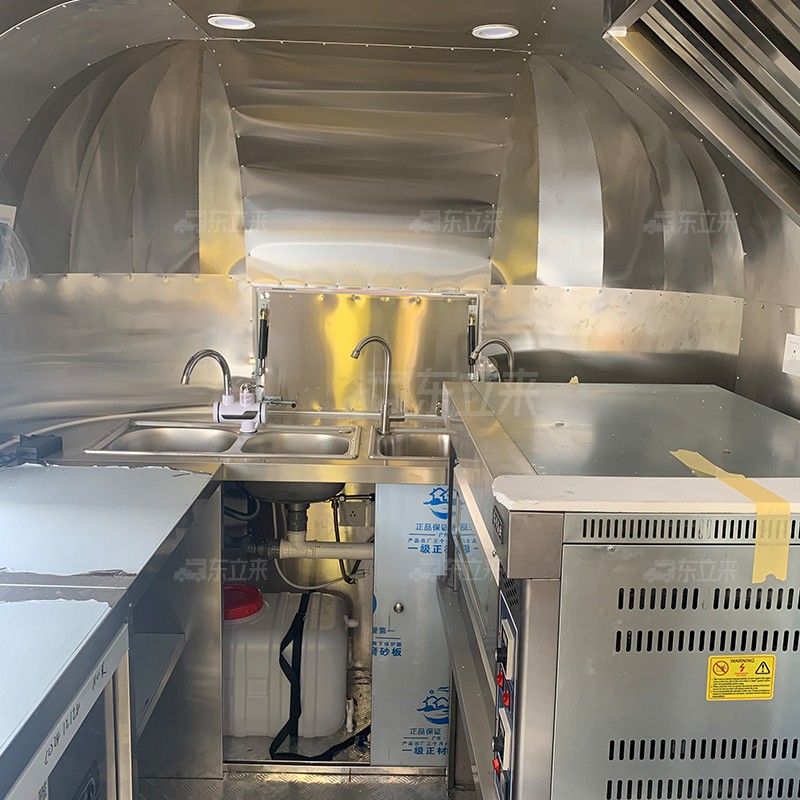 Brand-new white Qingfeng food truck from the factory 7