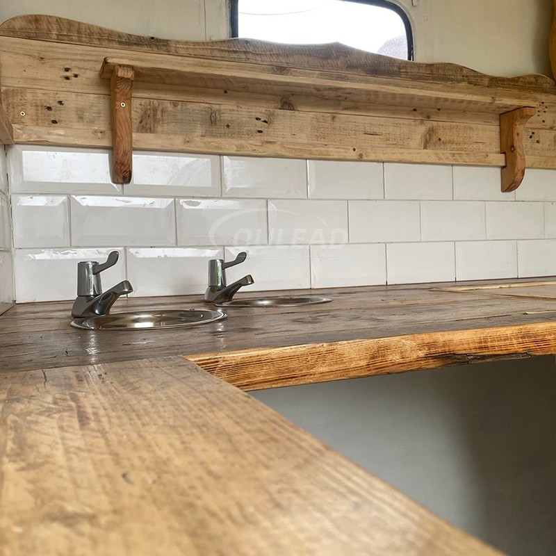 Remorque de nourriture vintage blanche personnalisée | Wood - Intérieur fini & Fabricant de chariot de vente auvent pliant 11