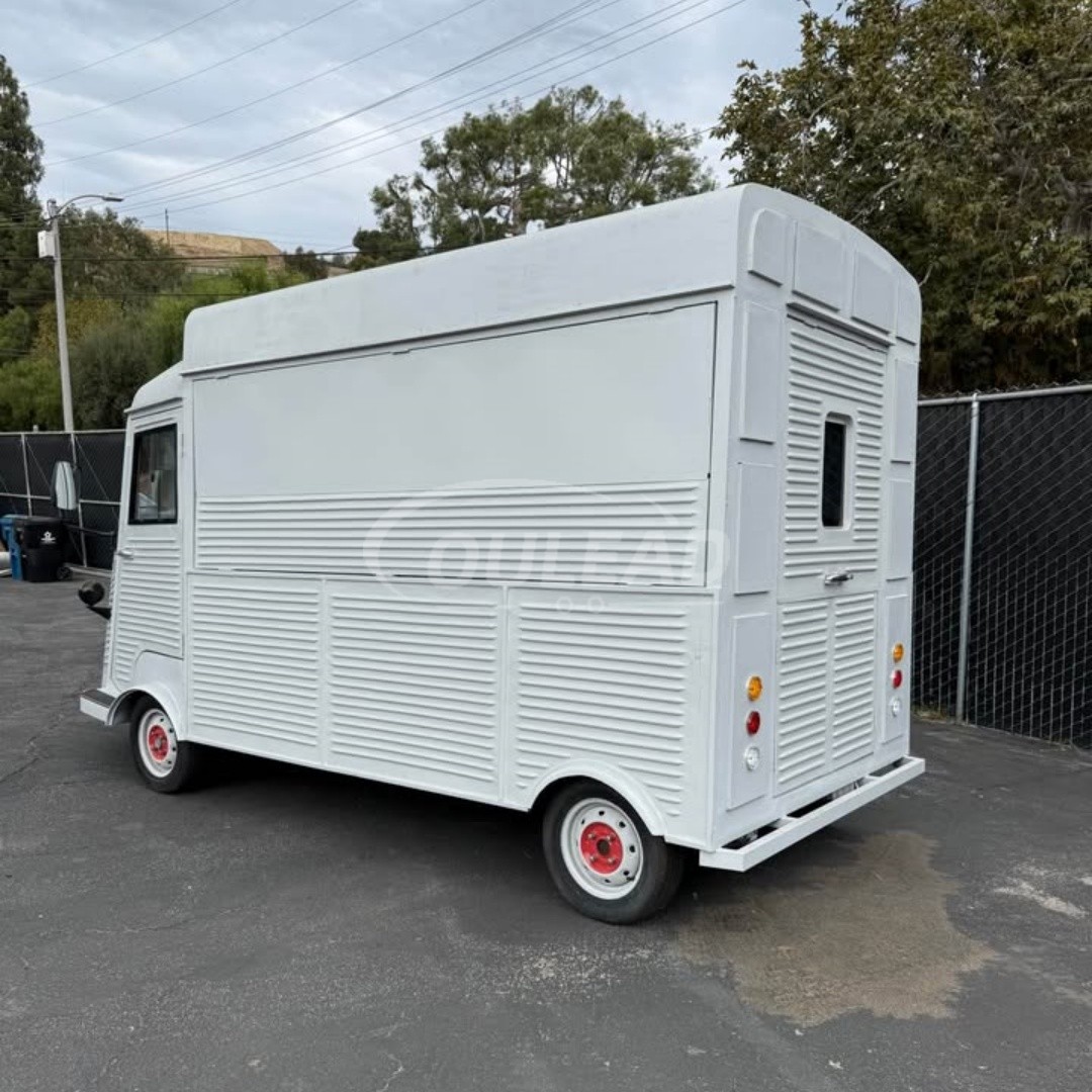 Vintage - Style Light Gray Citroën - Inspired Food Truck with Distinctive Grille 4