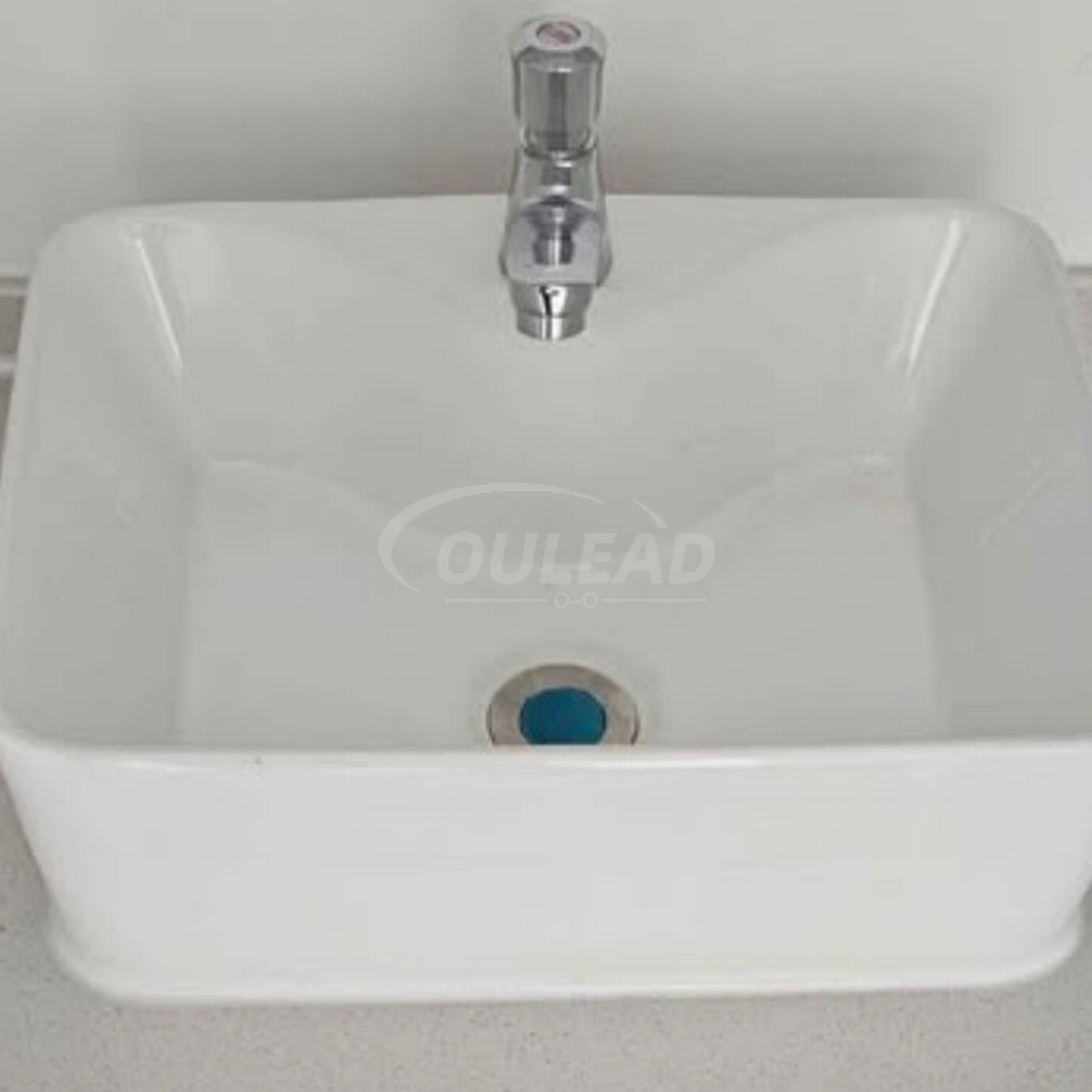 Remorque de toilettes mobiles à deux compartiments avec accès par marchepied 13