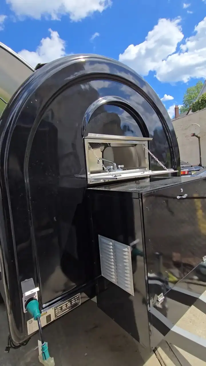 Black Modern Food Truck Trailer | Luxury Mobile Coffee Dessert Van 1