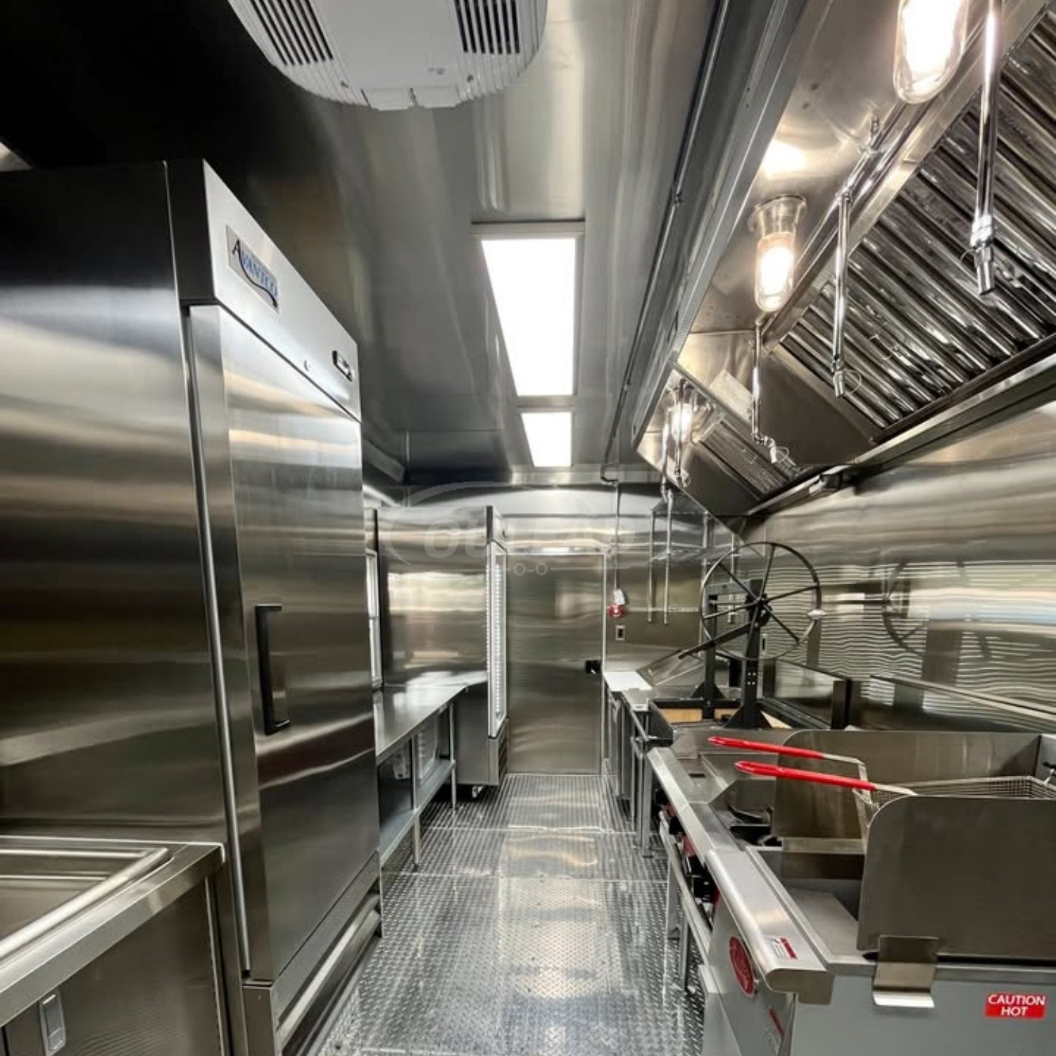 Remorque alimentaire noire moderne | Cuisine mobile industrielle | Unité de restauration 7