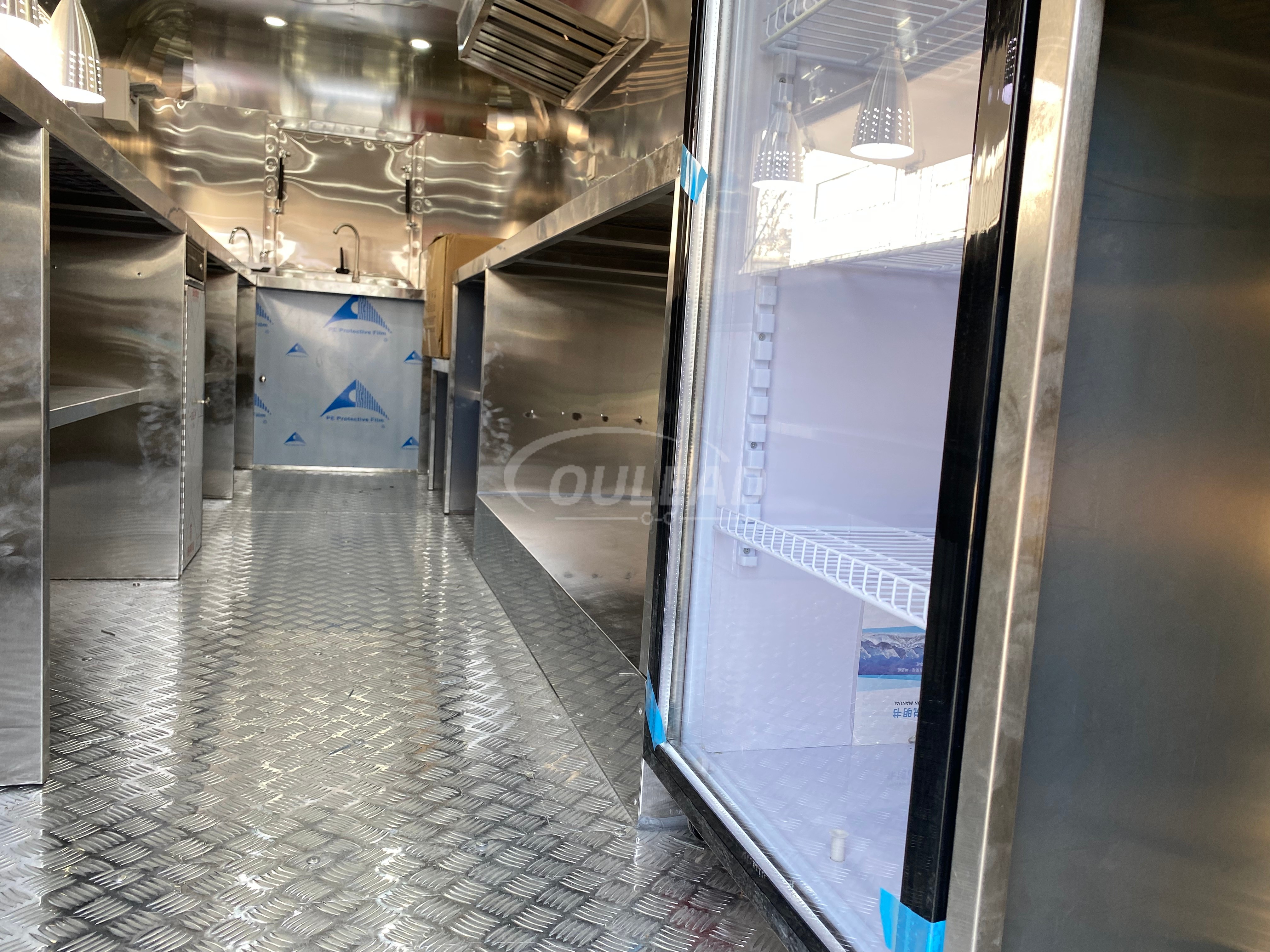 Remolque de comida turquesa de dos ejes con estación de servicio con iluminación colgante 15