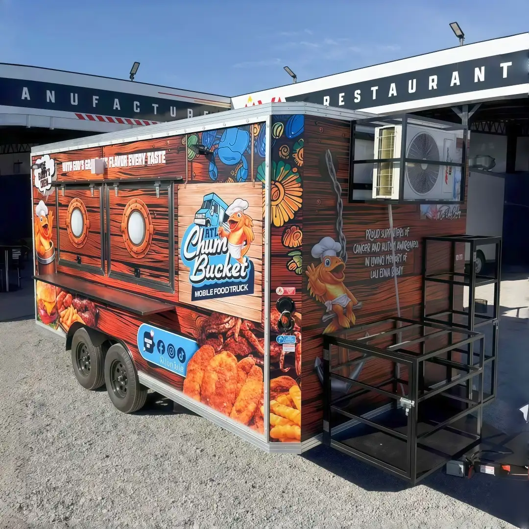 Camion-restaurant de type café, camion à pizzas et glaces, bar à jus mobile entièrement équipé, remorque food truck. 1