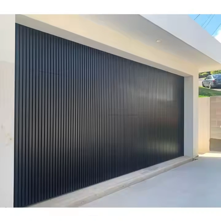 Porte de garage en aluminium-noir 1