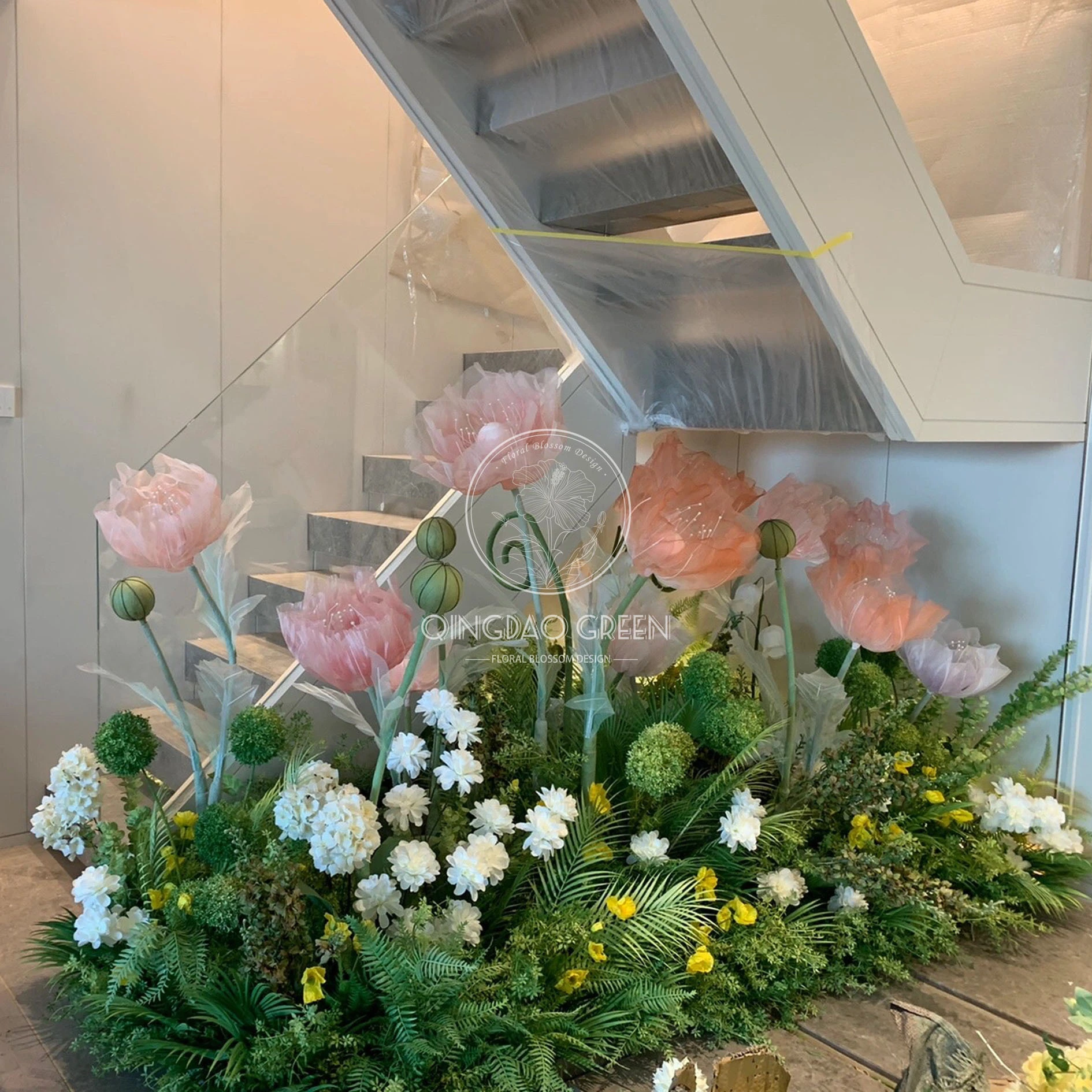 Nouveau design à la main d'organza à la main Fleur géante