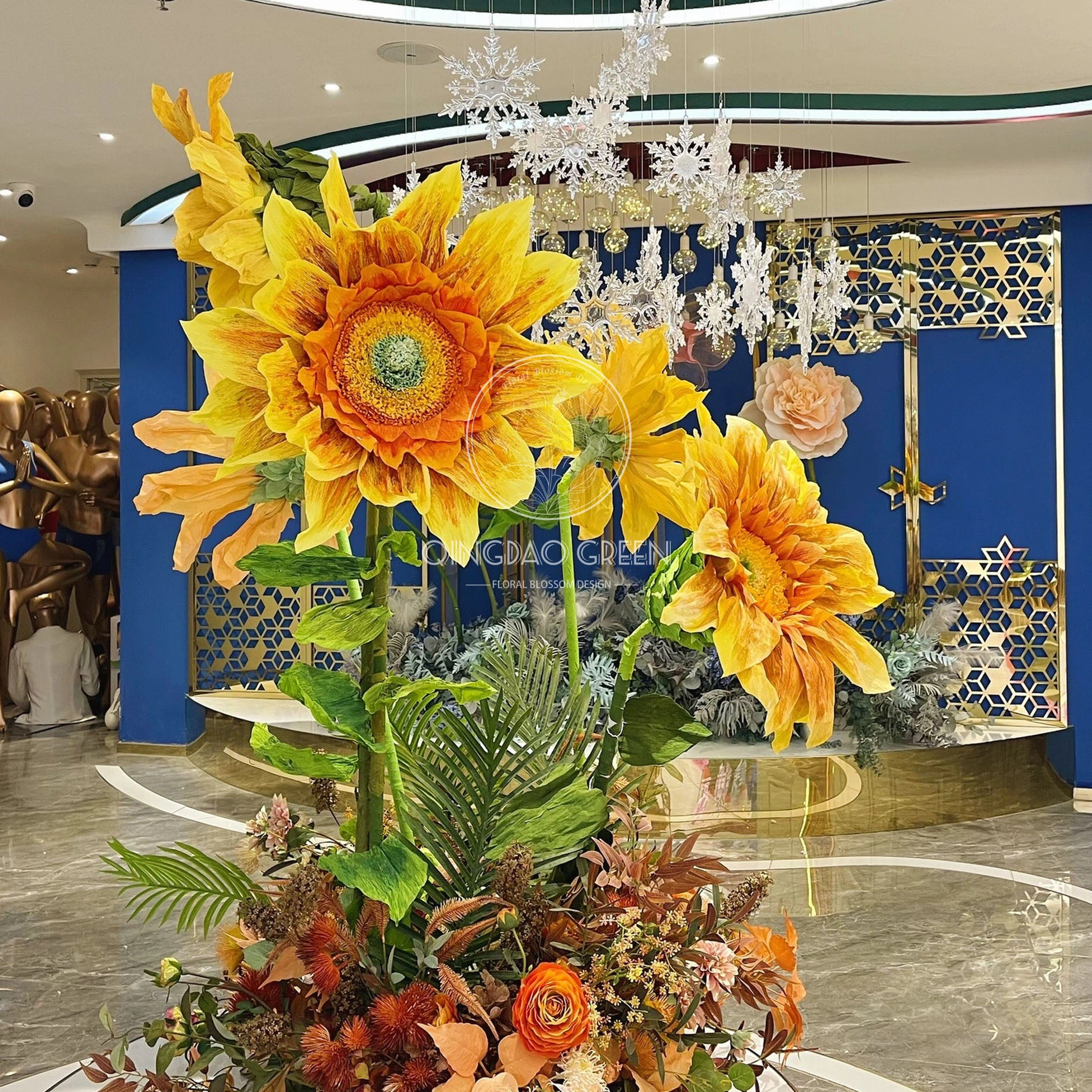Fleurs de papier géant du design floral senior