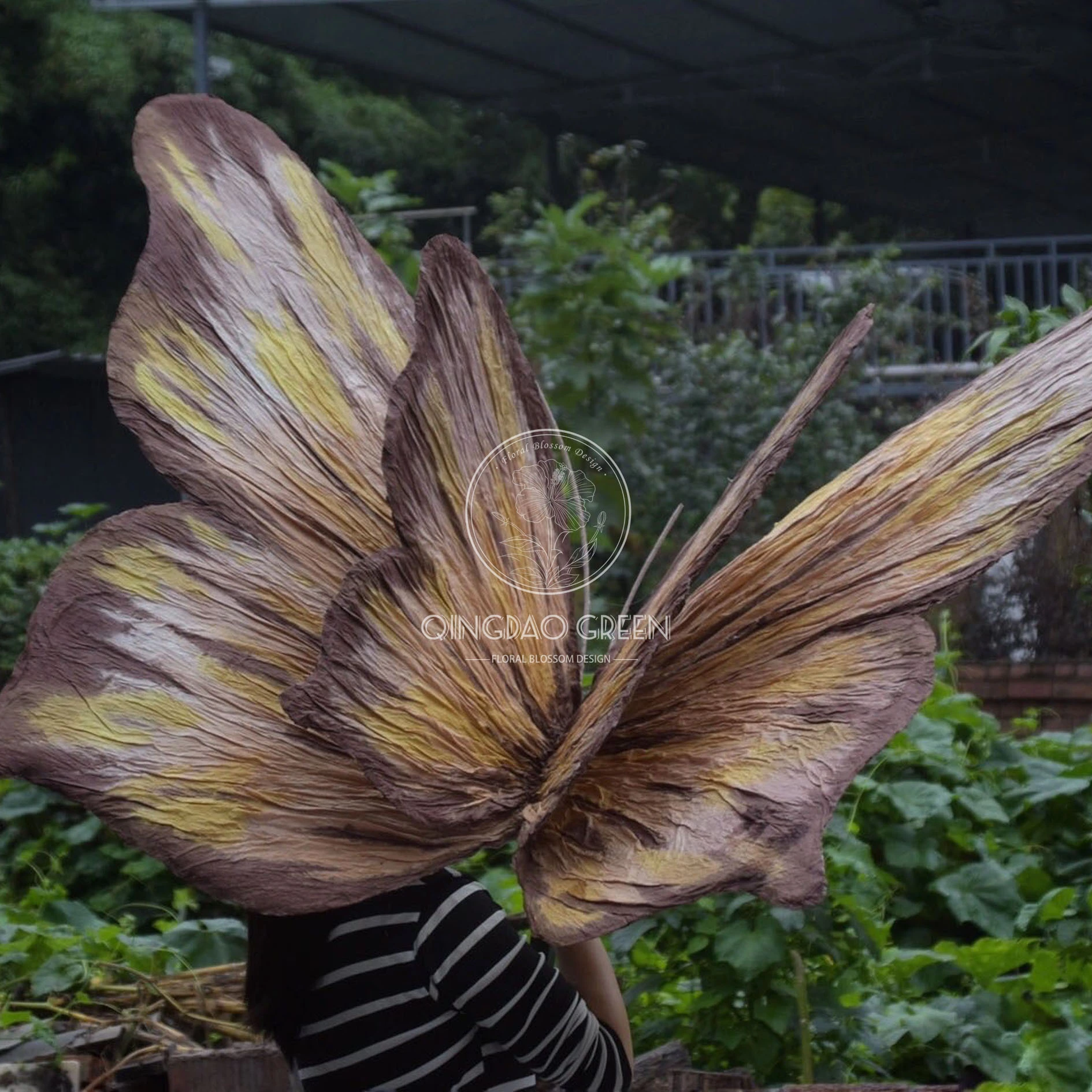  large flower decorations
