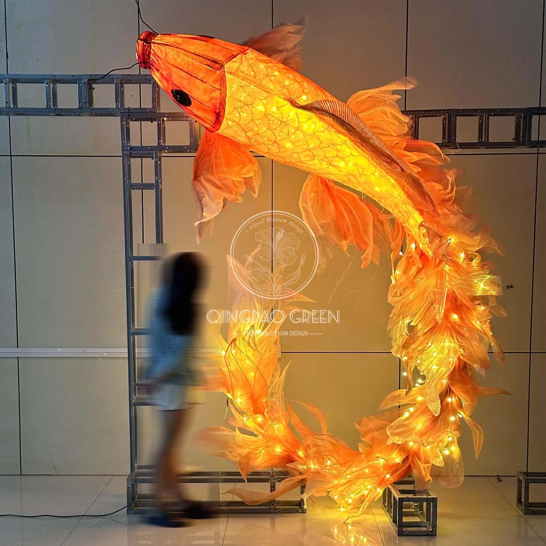 Lámpara de araña gigante con forma de pez, ideal para vestíbulos de hoteles, catering, restaurantes, diseñadores, decoración de festivales, lámparas de carpa comerciales de tela. 1