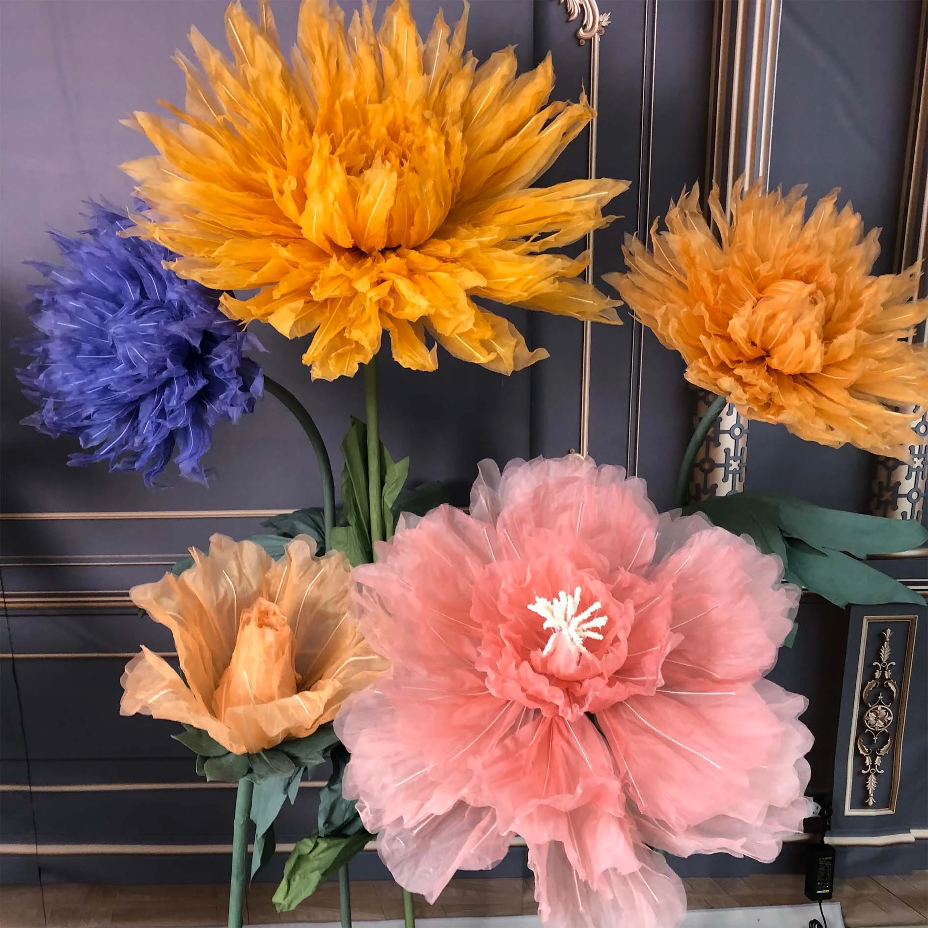decoraciones de flores gigantes