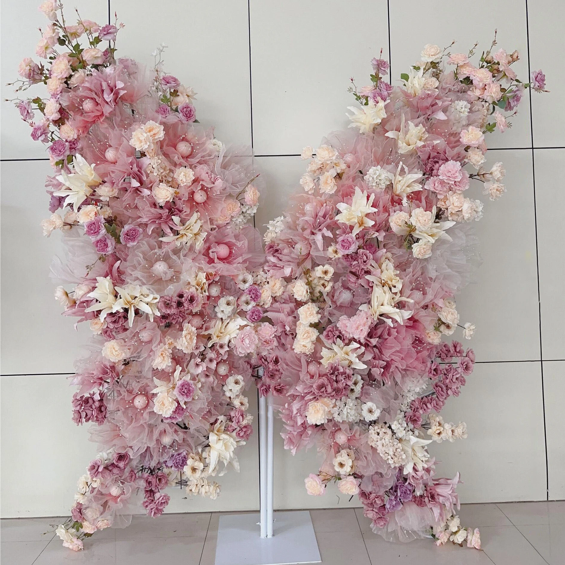 Nuevo diseño de mariposa gigante de flores artificiales