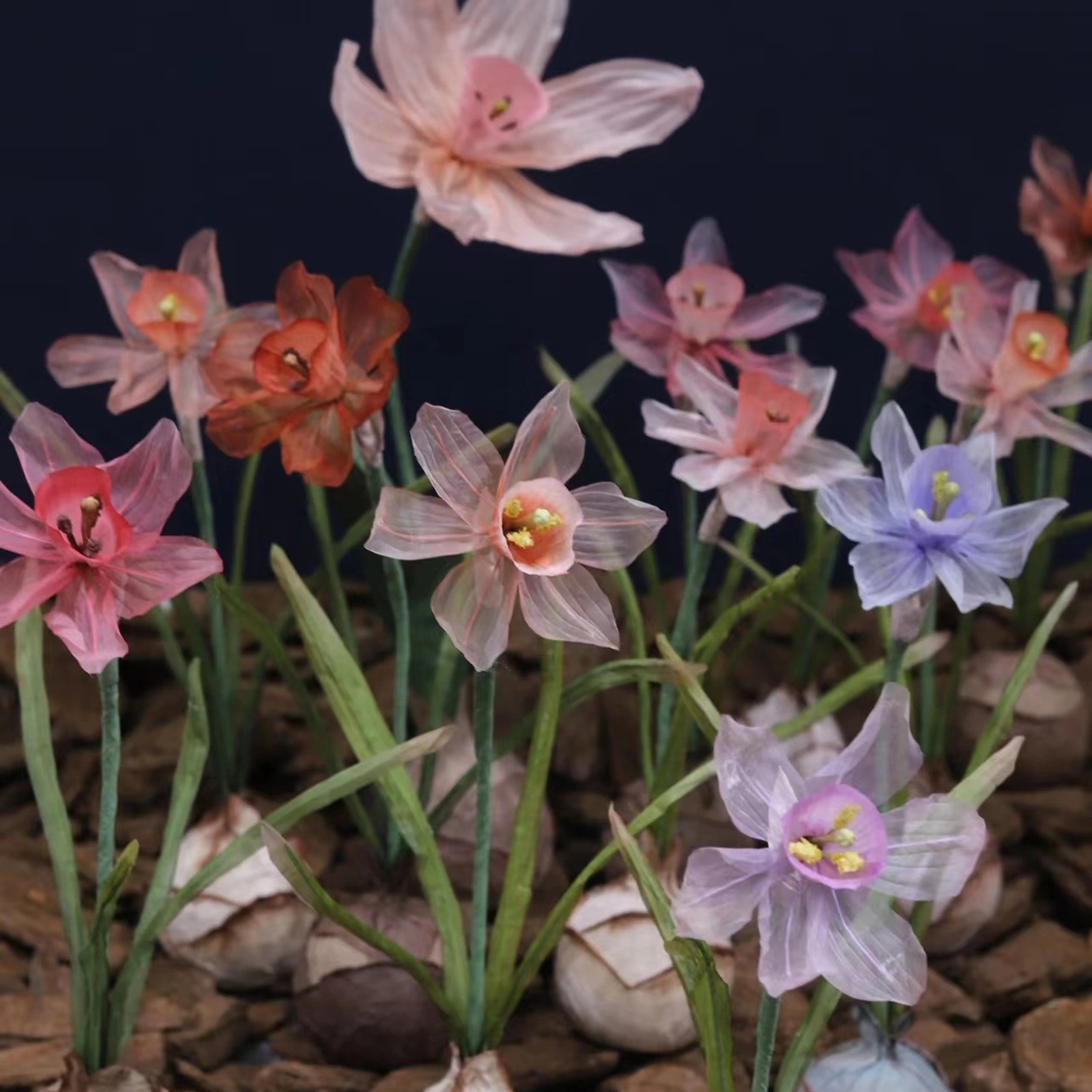 Los narcisos de organza gigante decoran