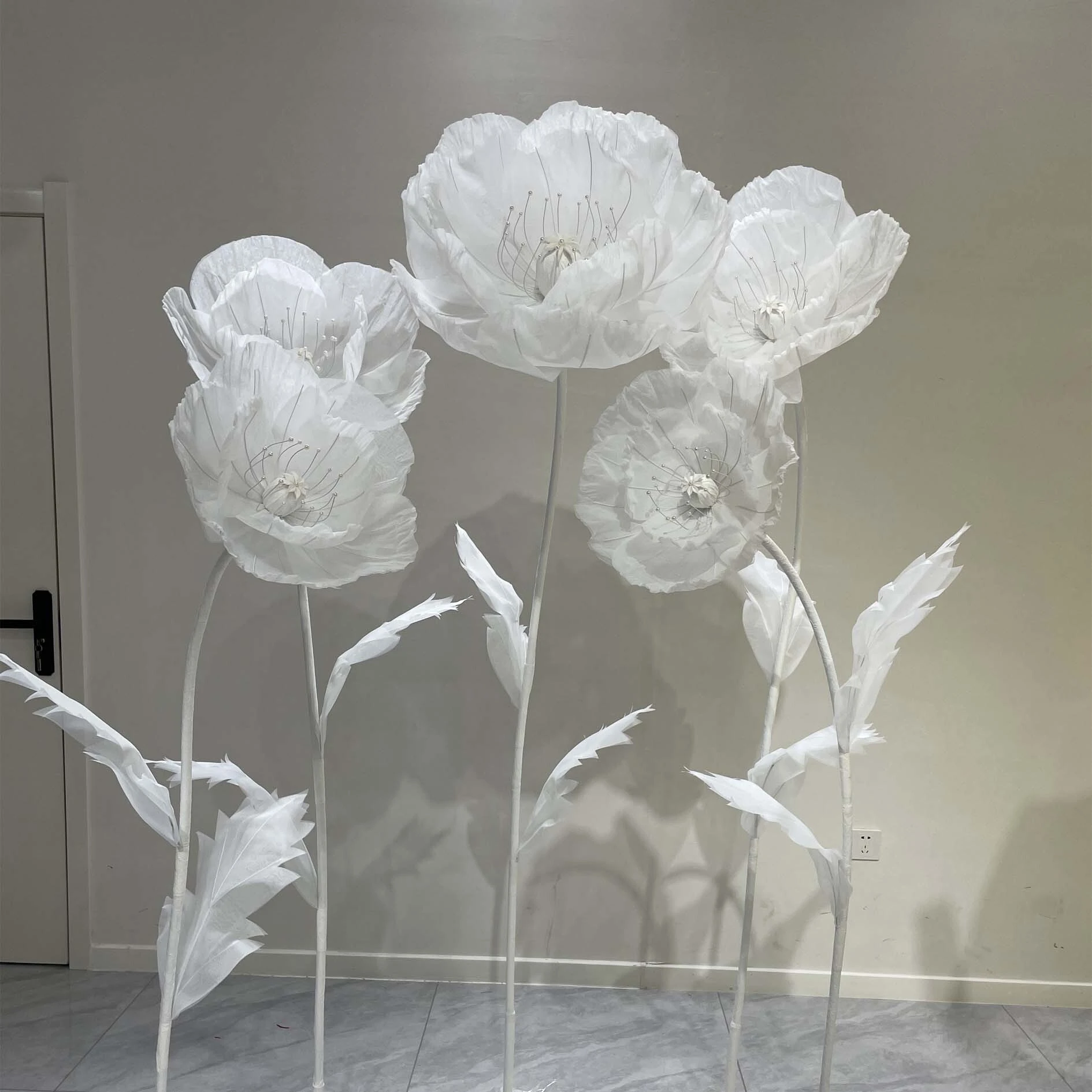 The romantic and dreamy giant flowers 