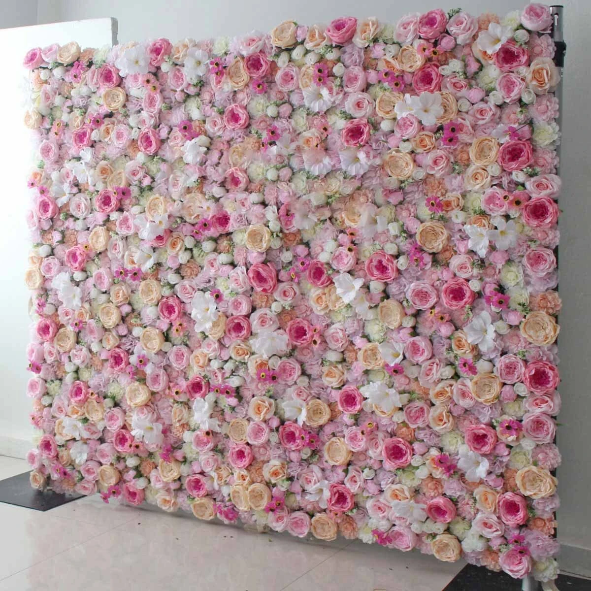 Exquisitas paredes de flores de tela son realistas, al igual que las flores reales, adecuadas para varias escenas, personalizadas para crear espacios exclusivos 1